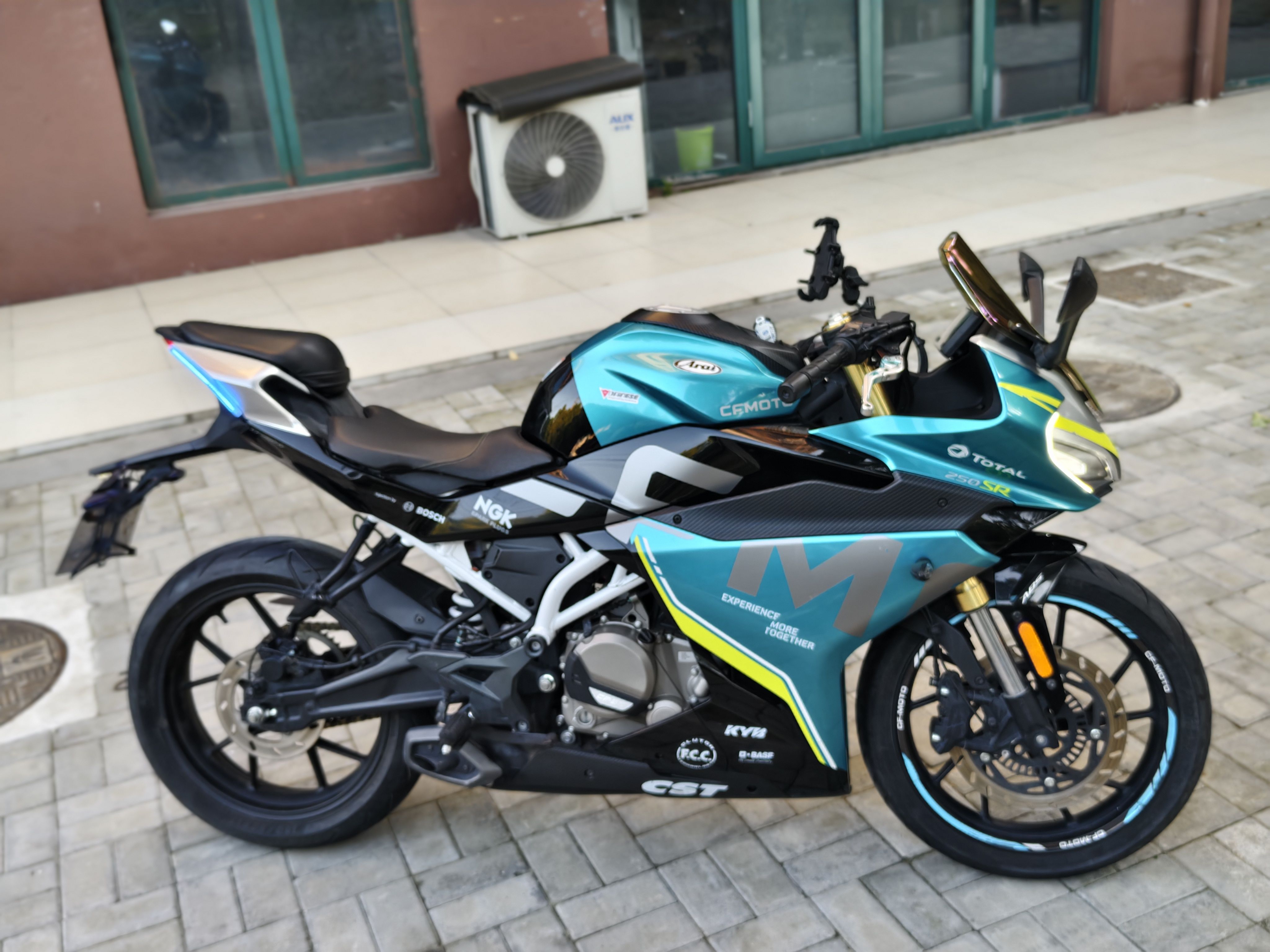 春风 250SR