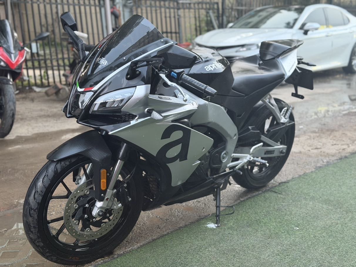 宗申阿普利亚 GPR250R