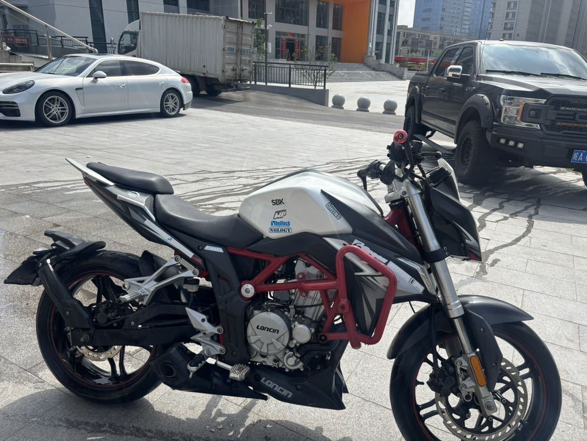 无极 300R