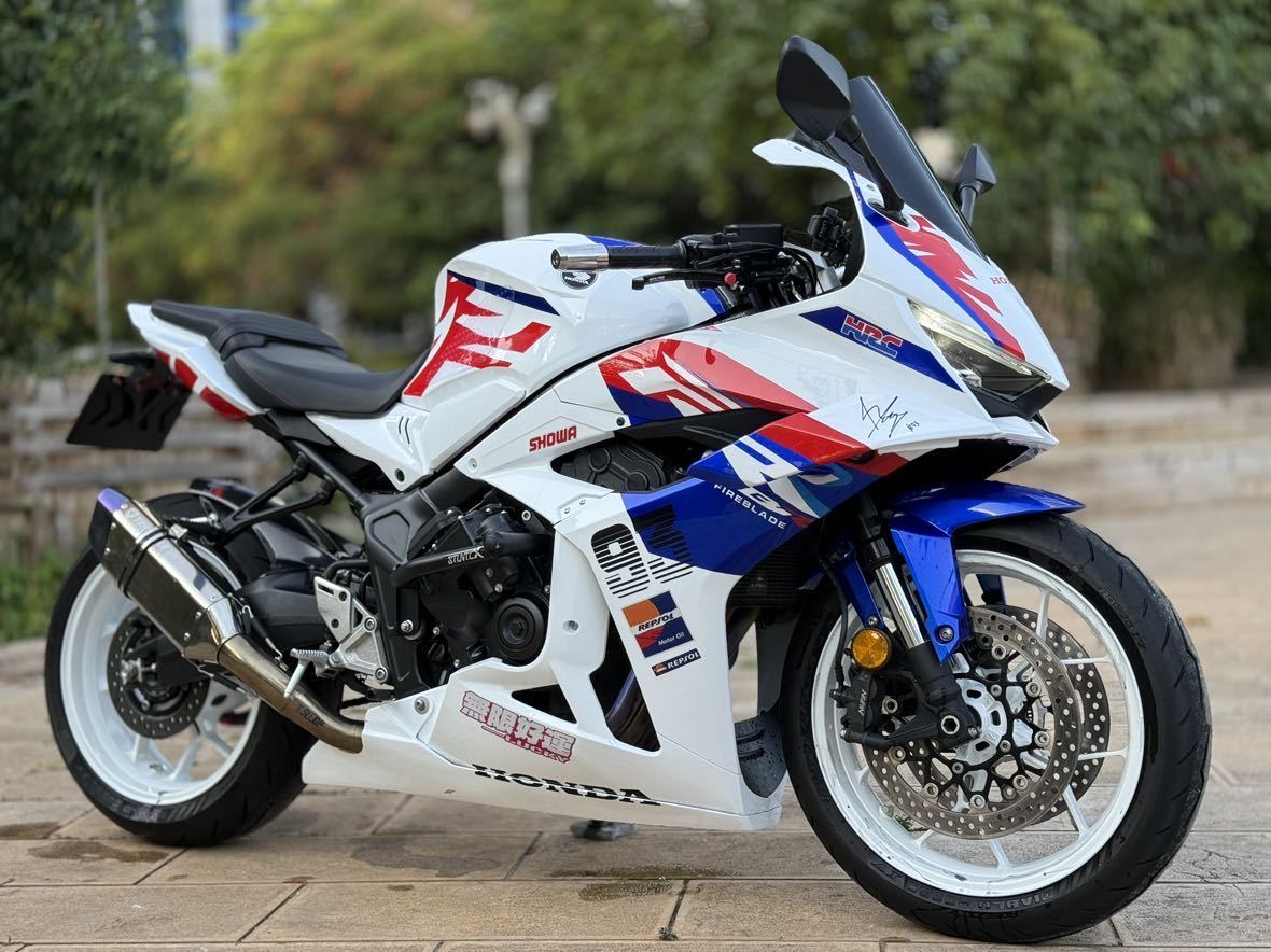 本田DREAMWING CBR650R