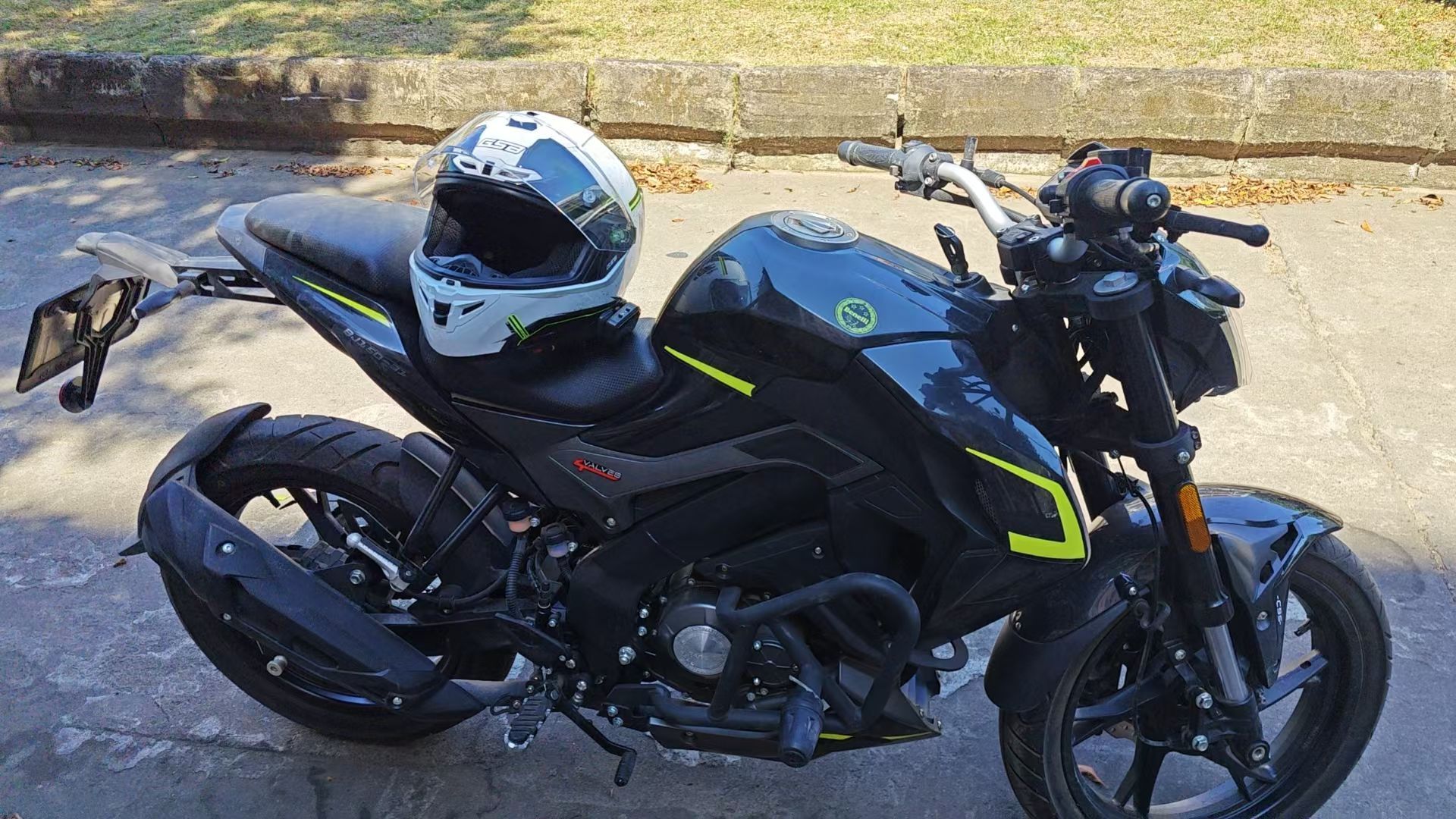 贝纳利 小迅龙 BN150S
