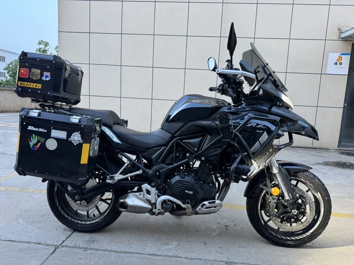贝纳利 金鹏 TRK502