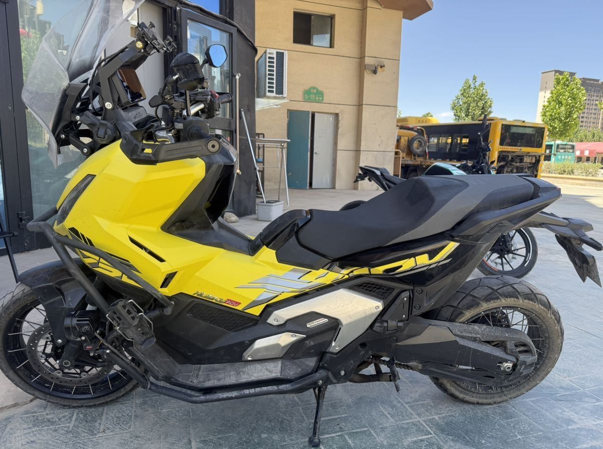 本田DREAMWING X-ADV 750
