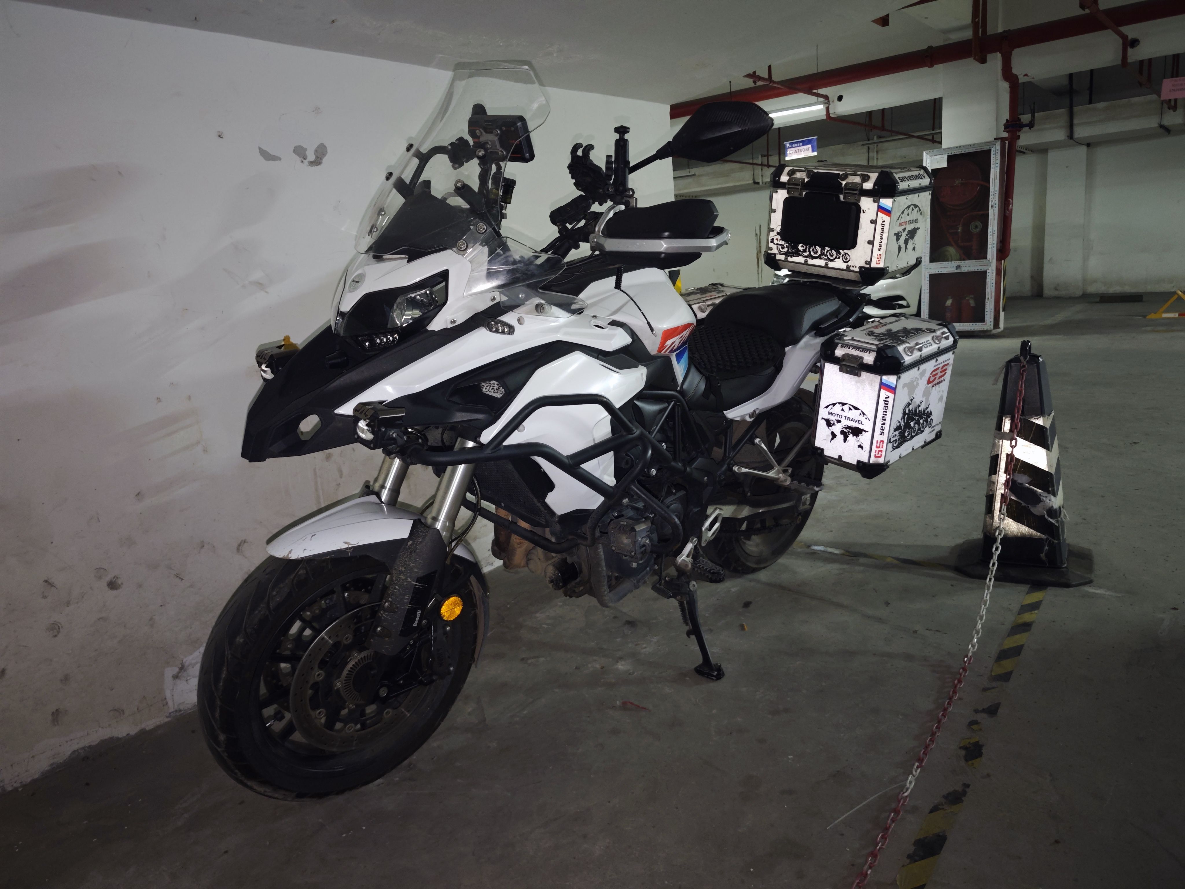 贝纳利 金鹏 TRK502
