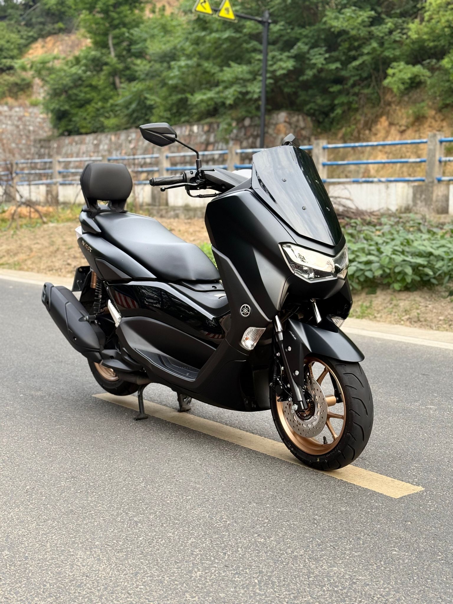 雅马哈 NMAX