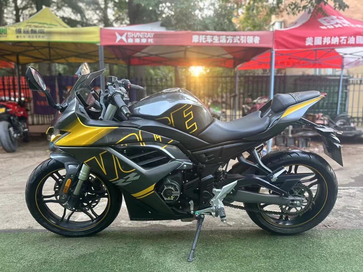 无极 250RR