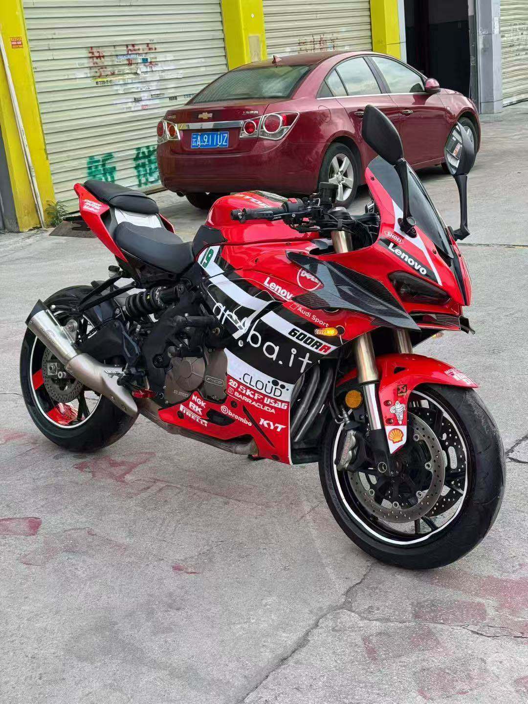 QJMOTOR 赛600