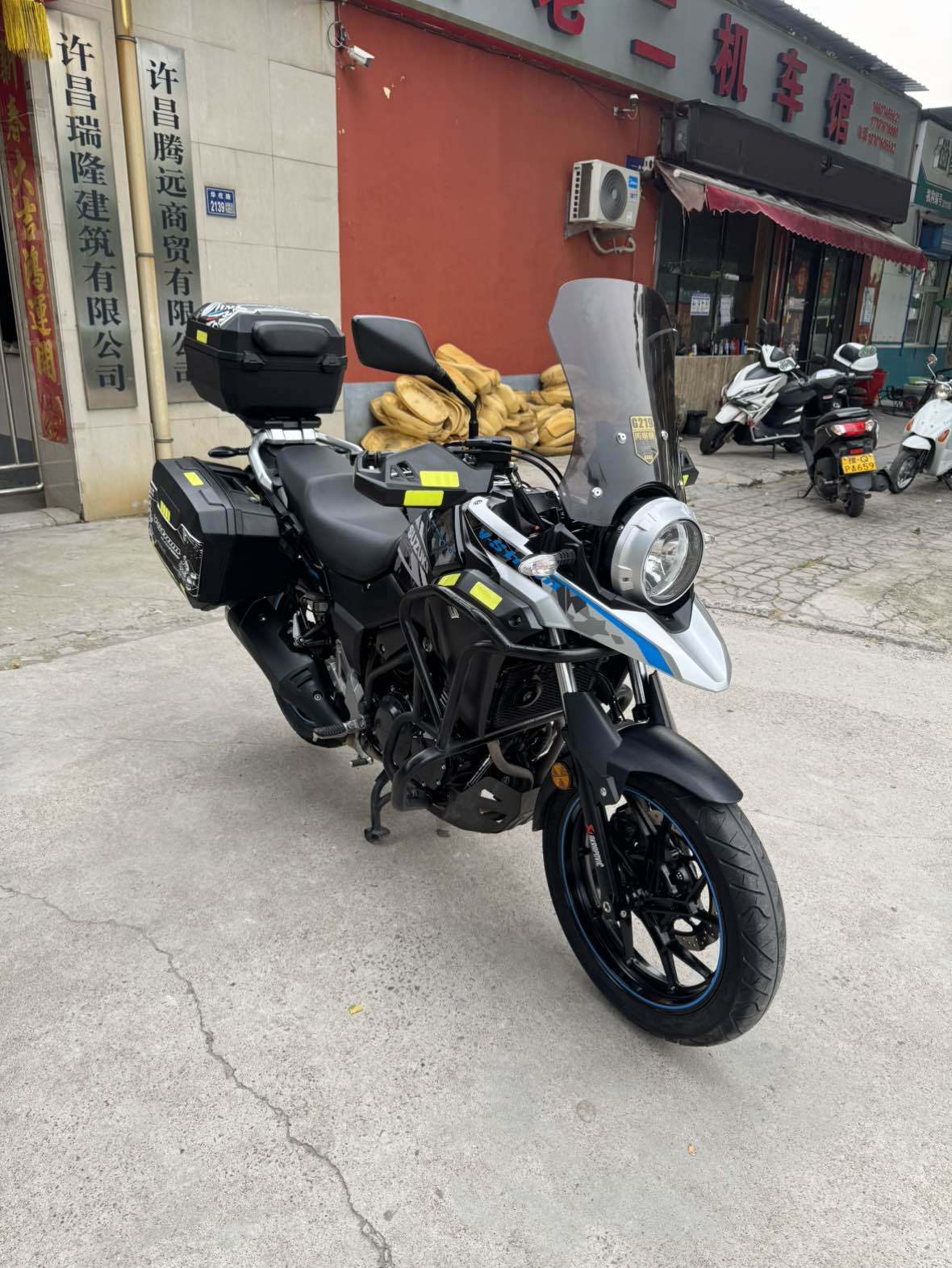 豪爵铃木 DL250