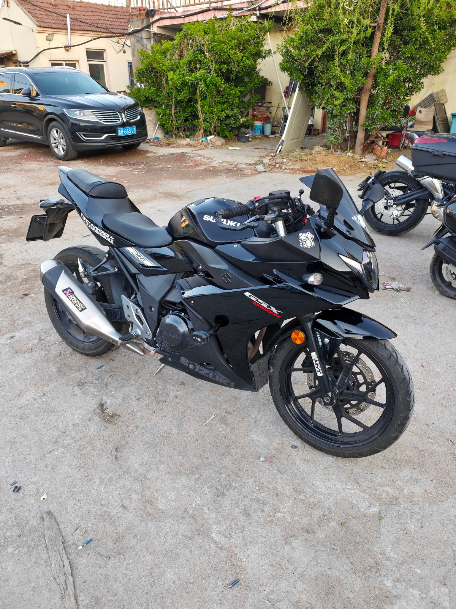 豪爵铃木 GSX250R
