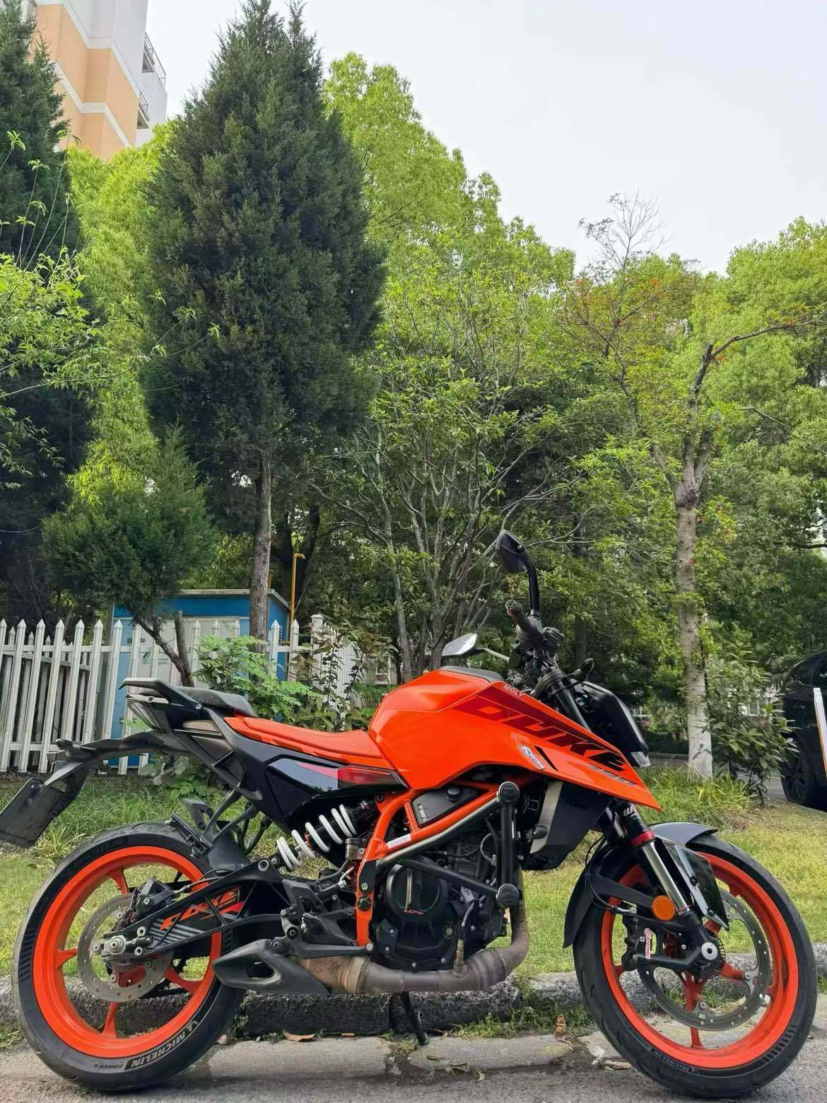 KTMR2R 390 Duke