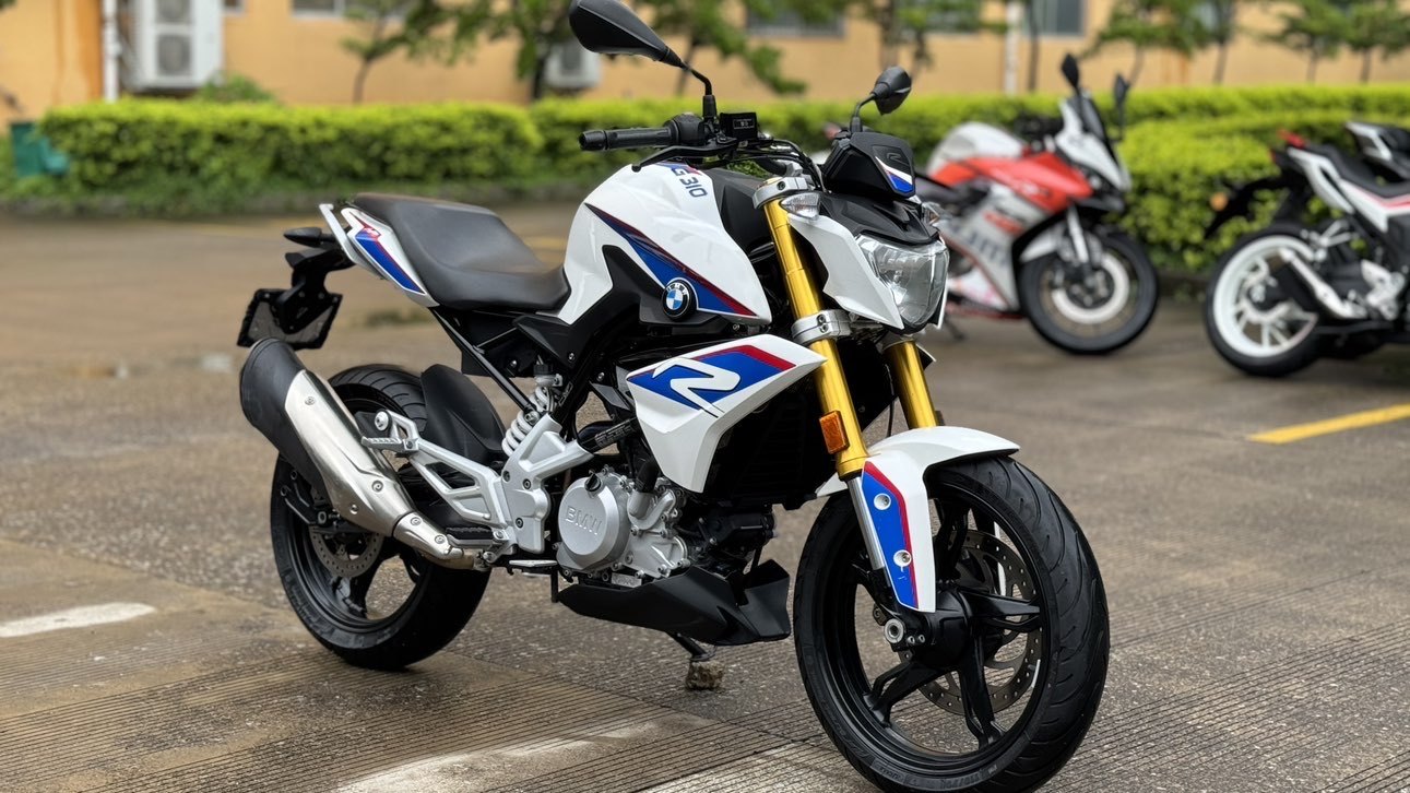 宝马 G 310 R