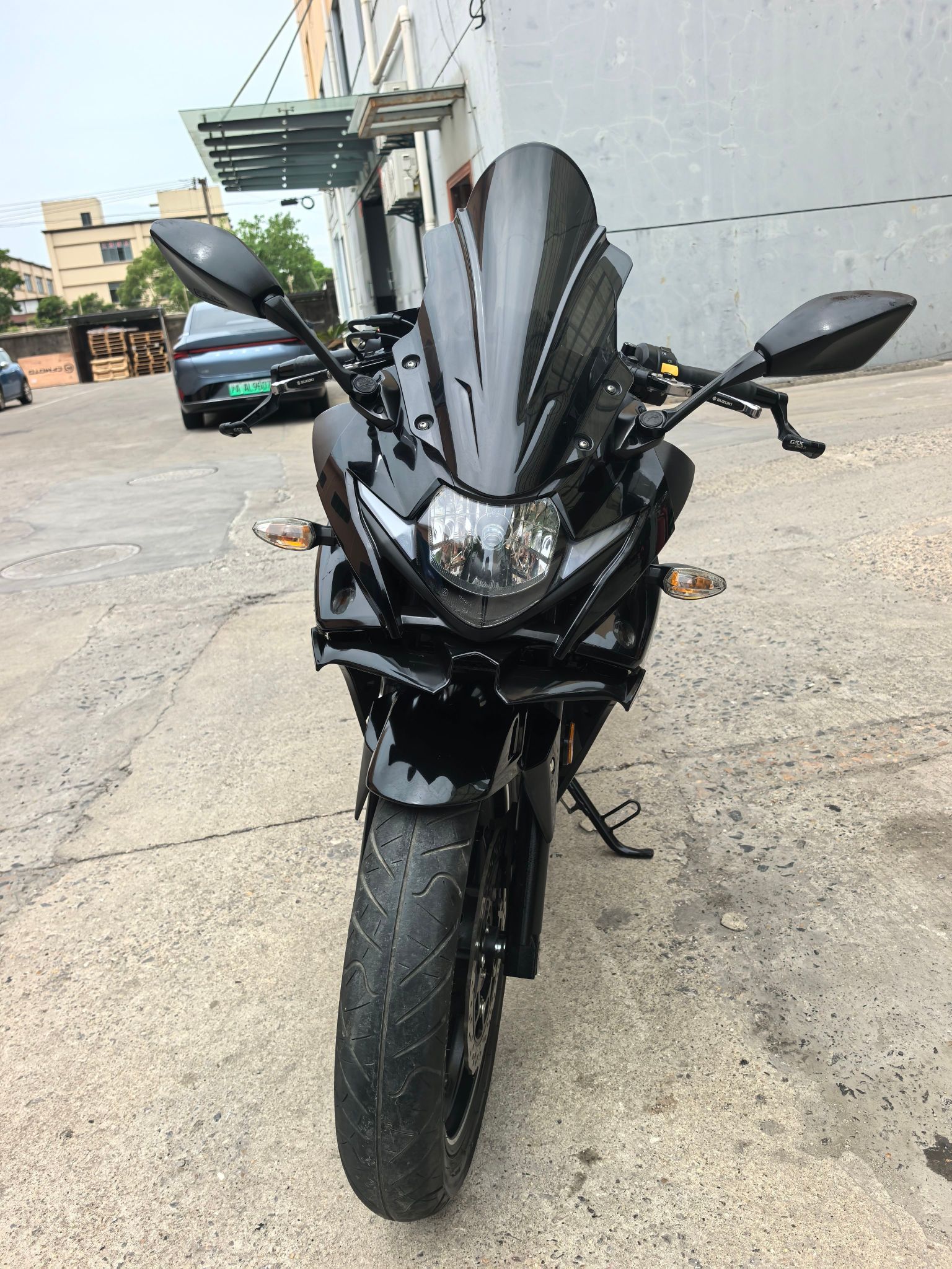 豪爵铃木 GSX250R