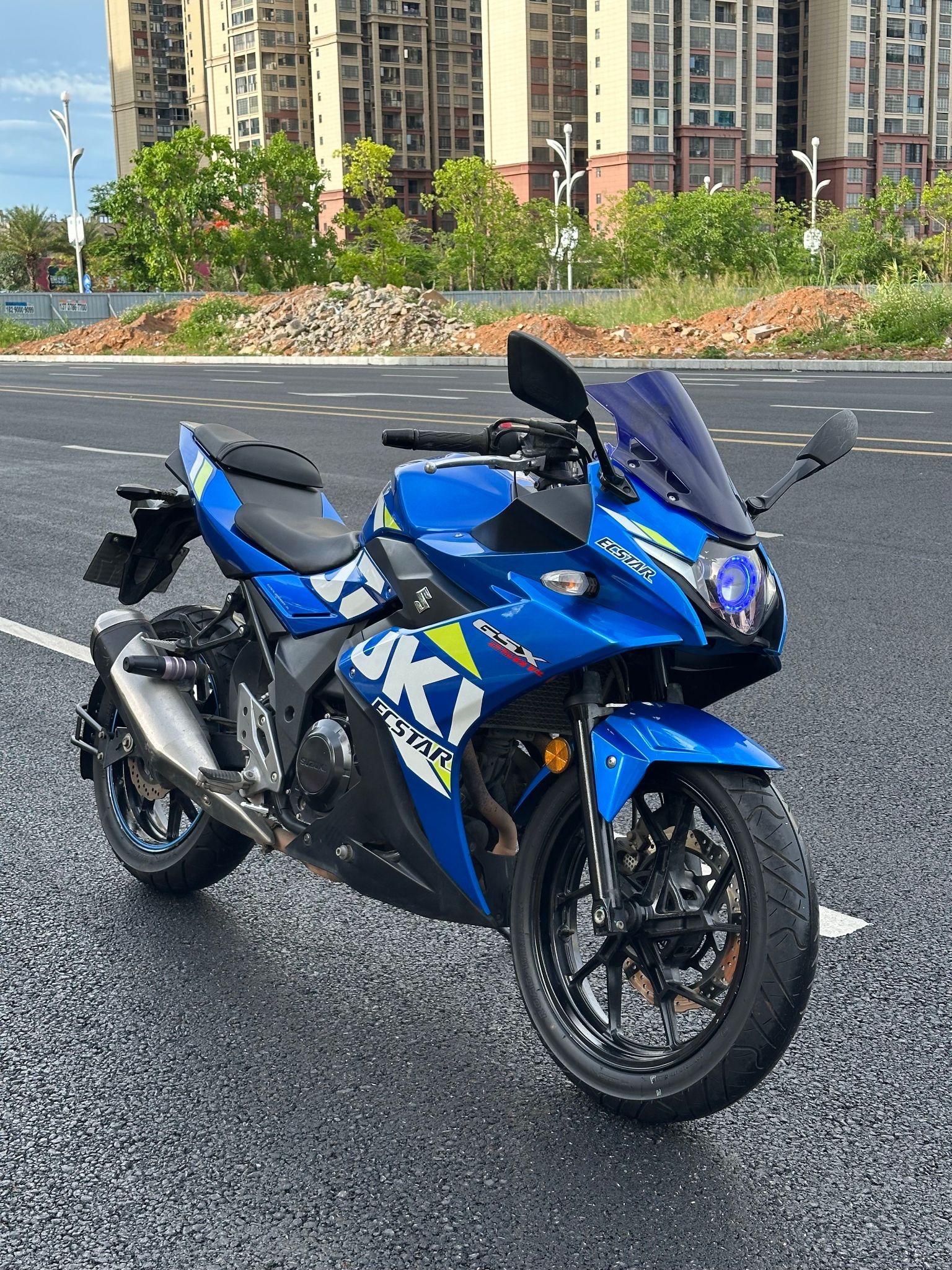 豪爵铃木 GSX250R