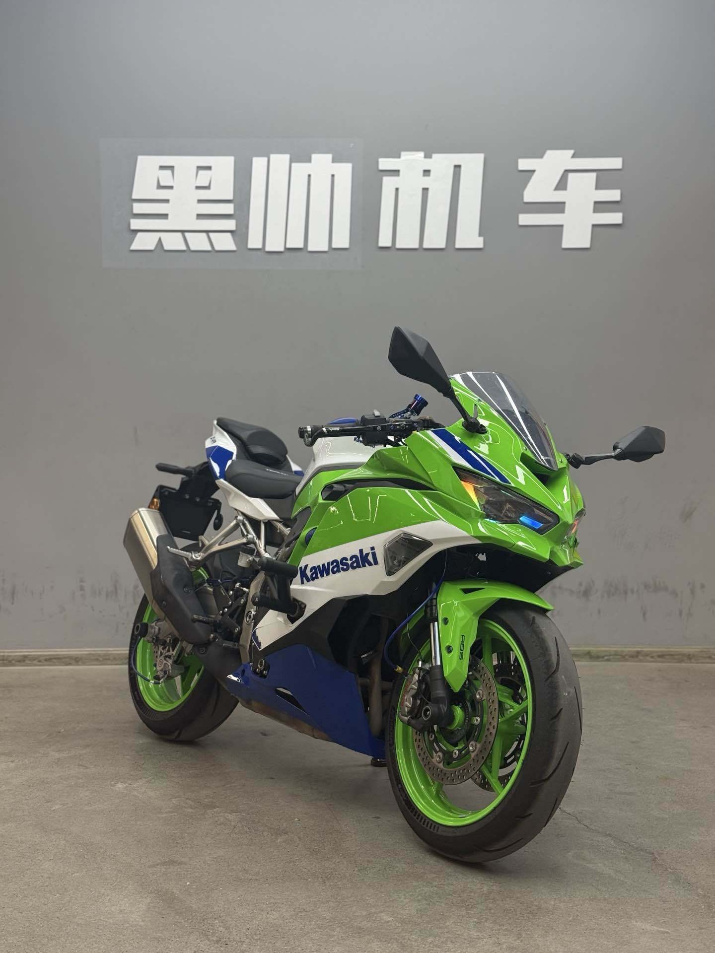 川崎 ZX-4R