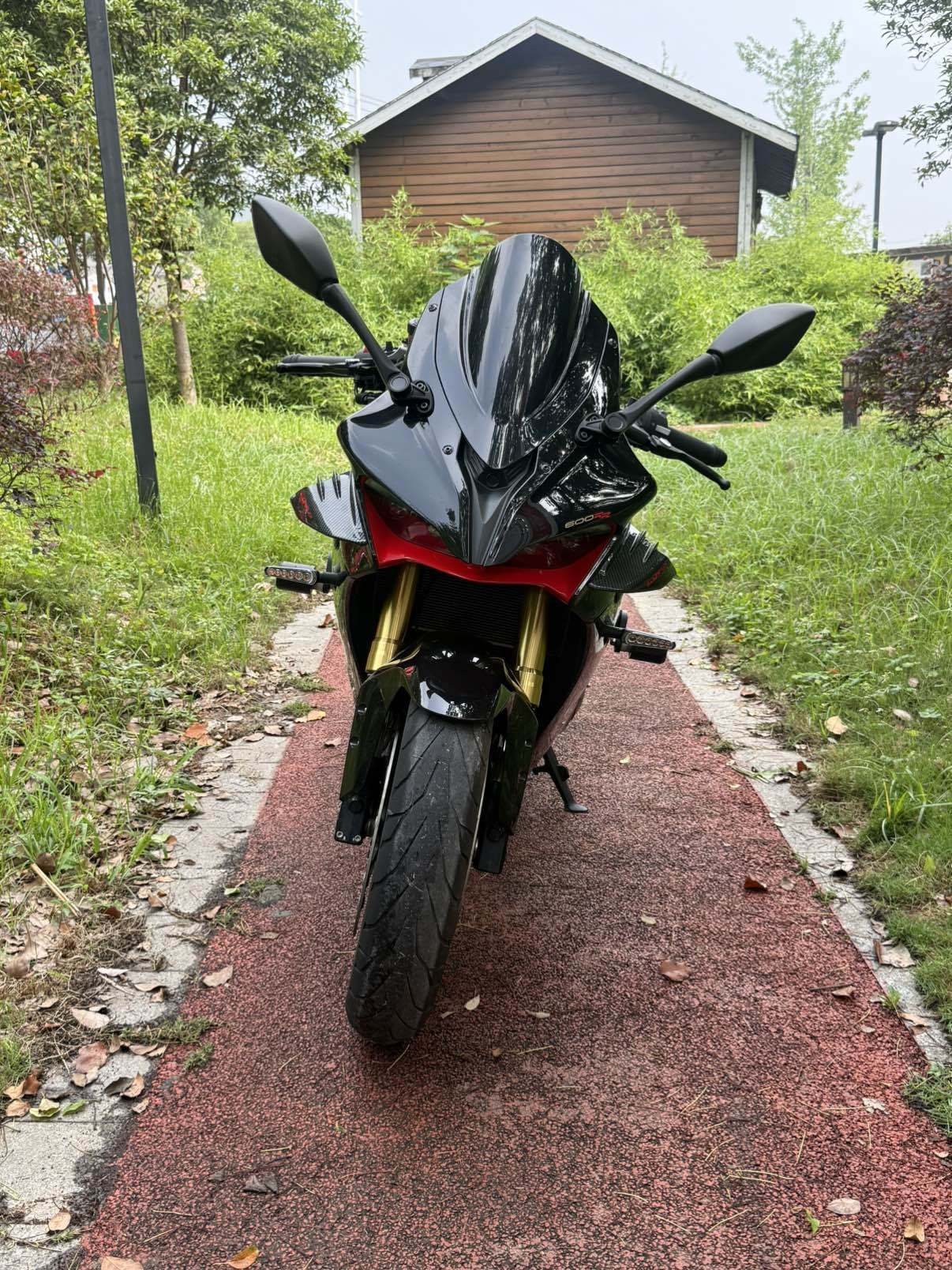 QJMOTOR 赛600