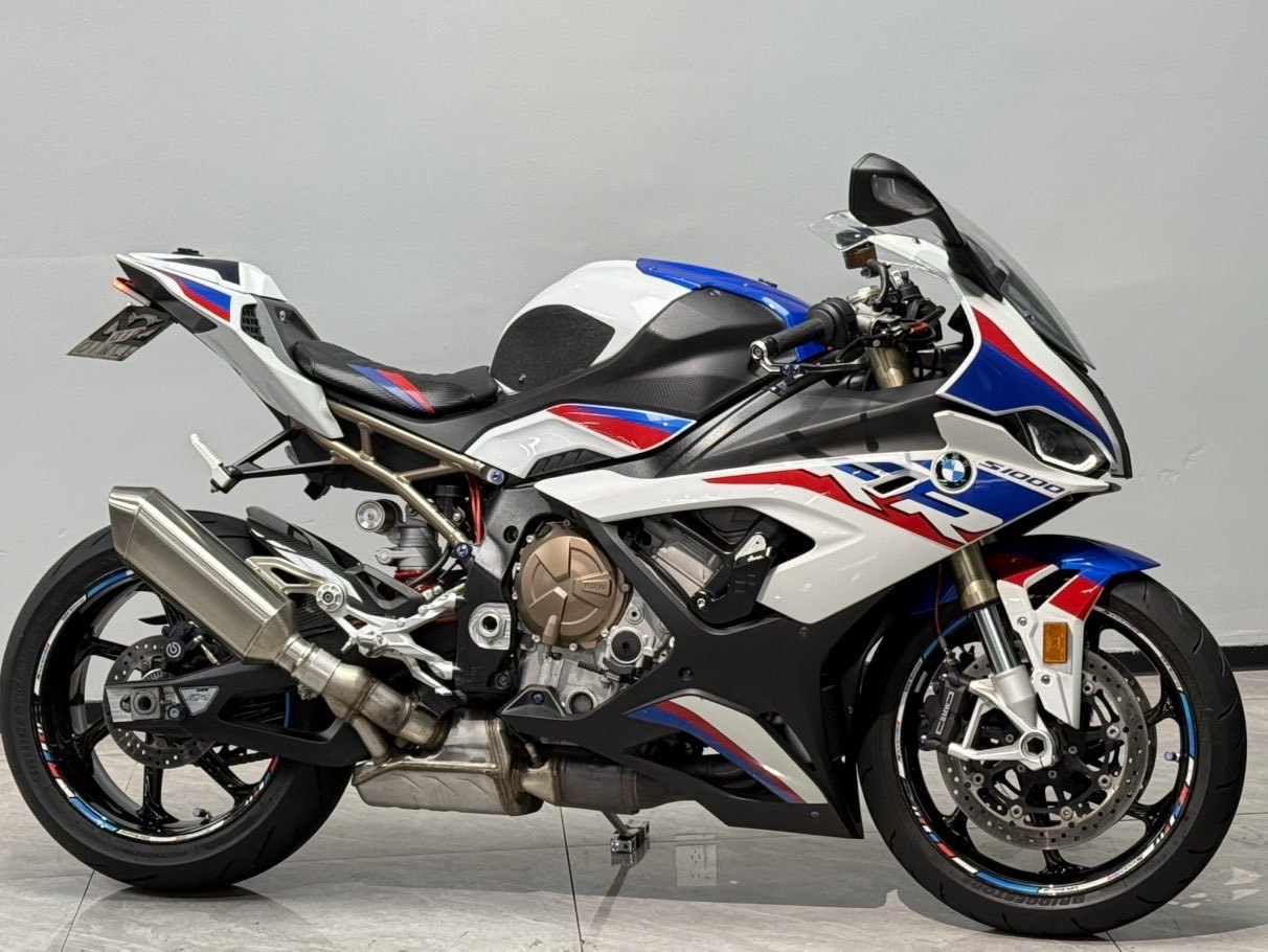 宝马 S 1000 RR