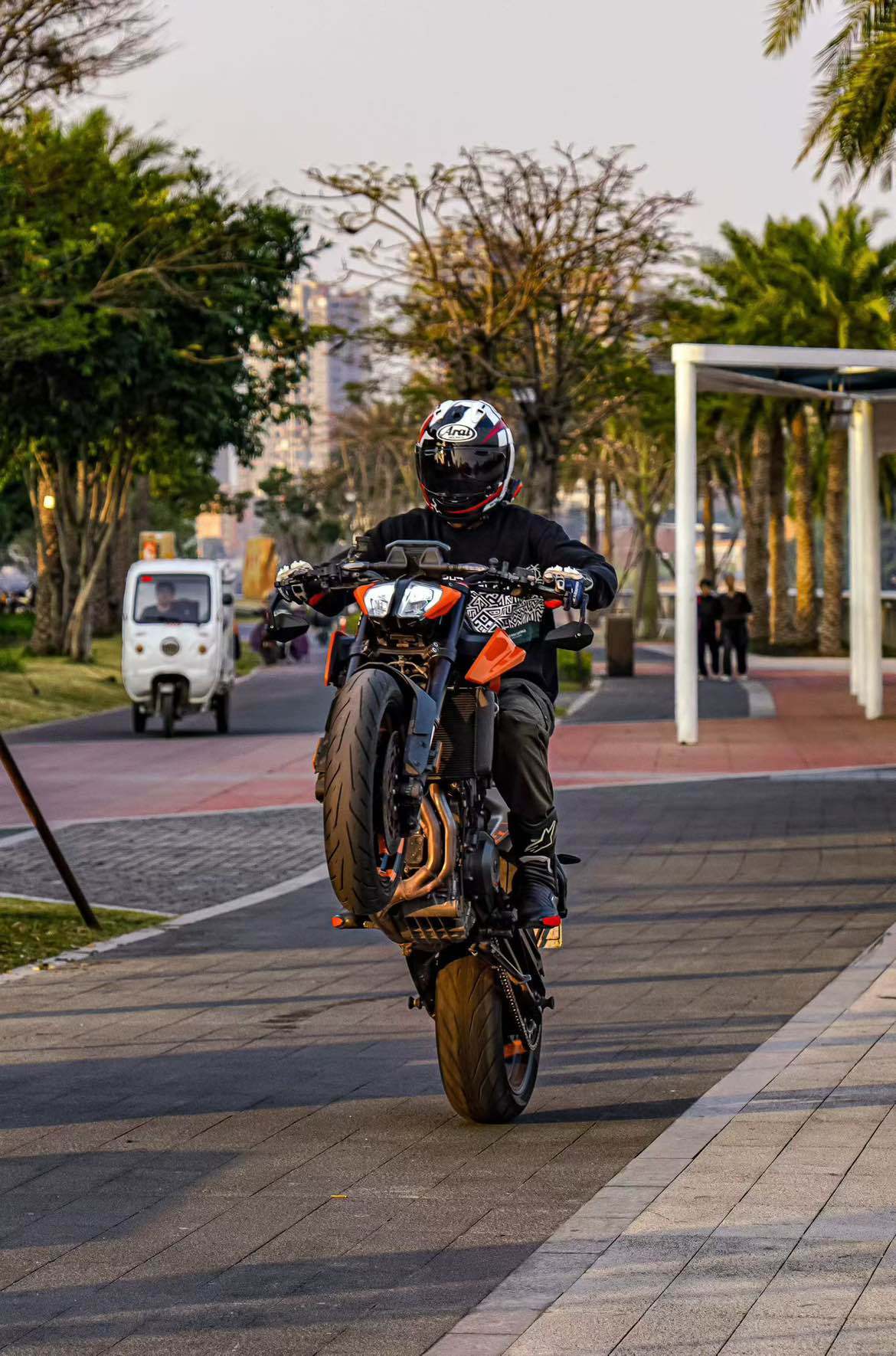 KTMR2R 790 Duke