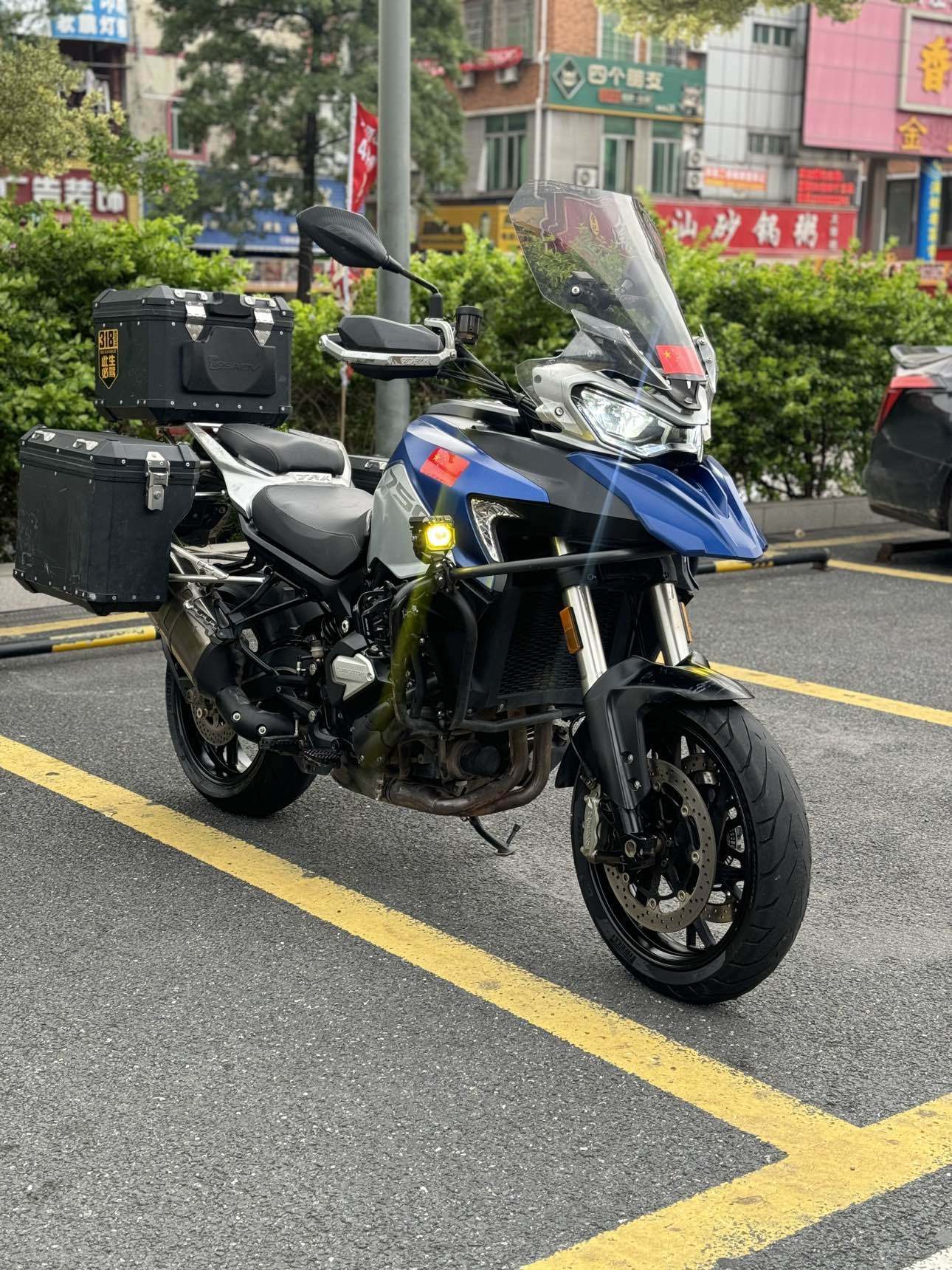 QJMOTOR 骁750