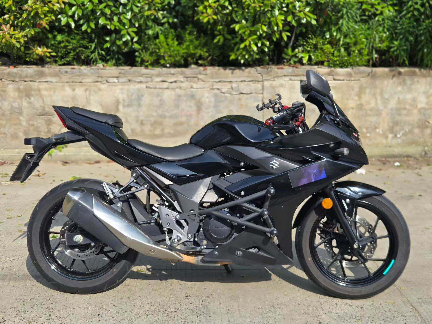 豪爵铃木 GSX250R