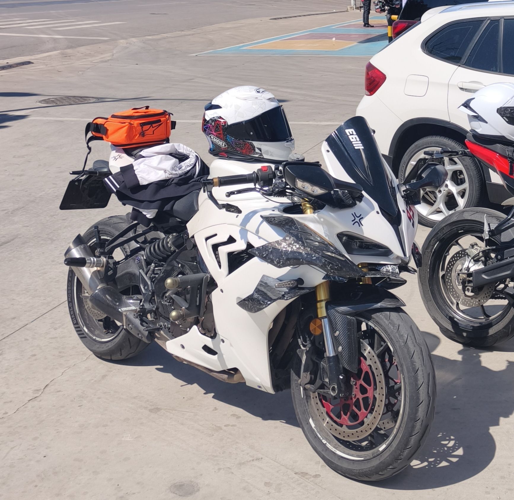 QJMOTOR 赛600