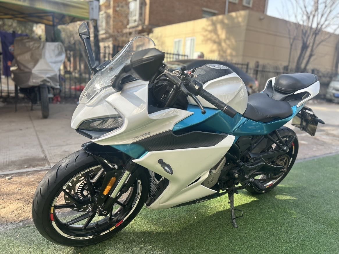 春风 250SR