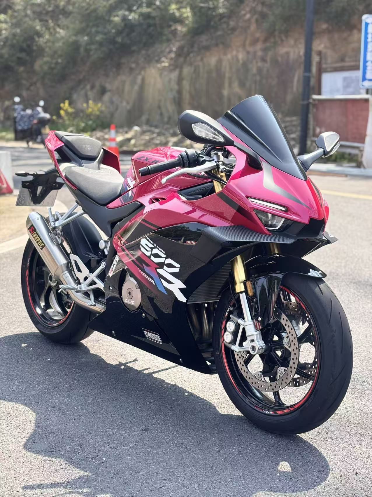 张雪机车 500RR