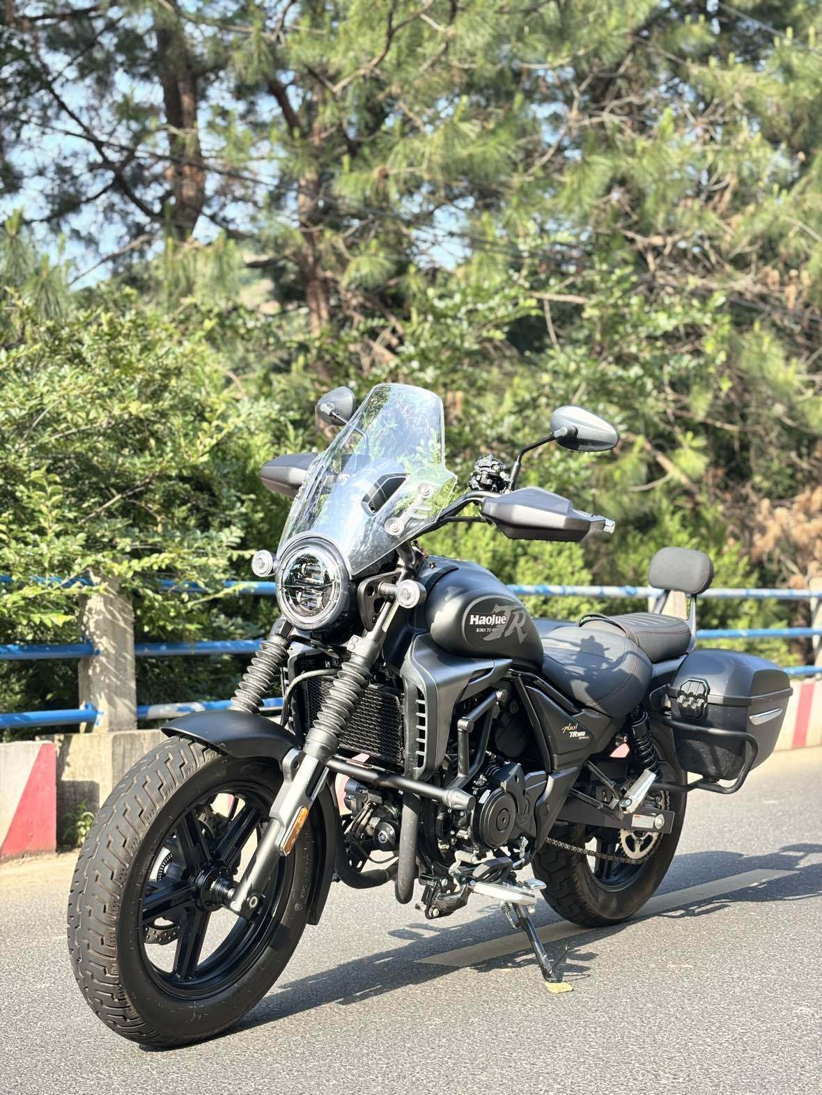 豪爵 TR300