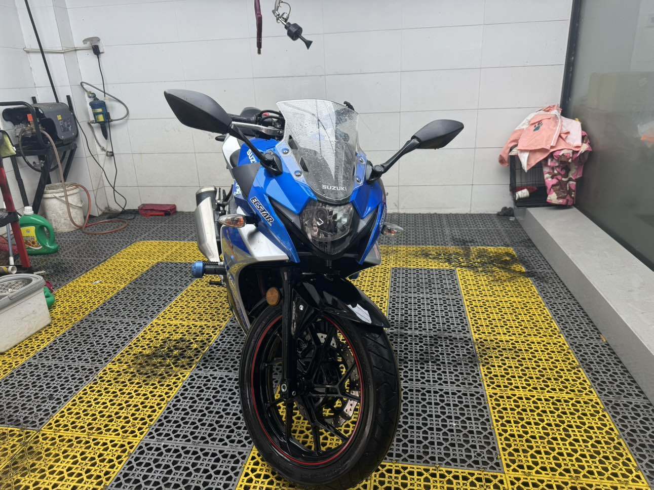 豪爵铃木 GSX250R