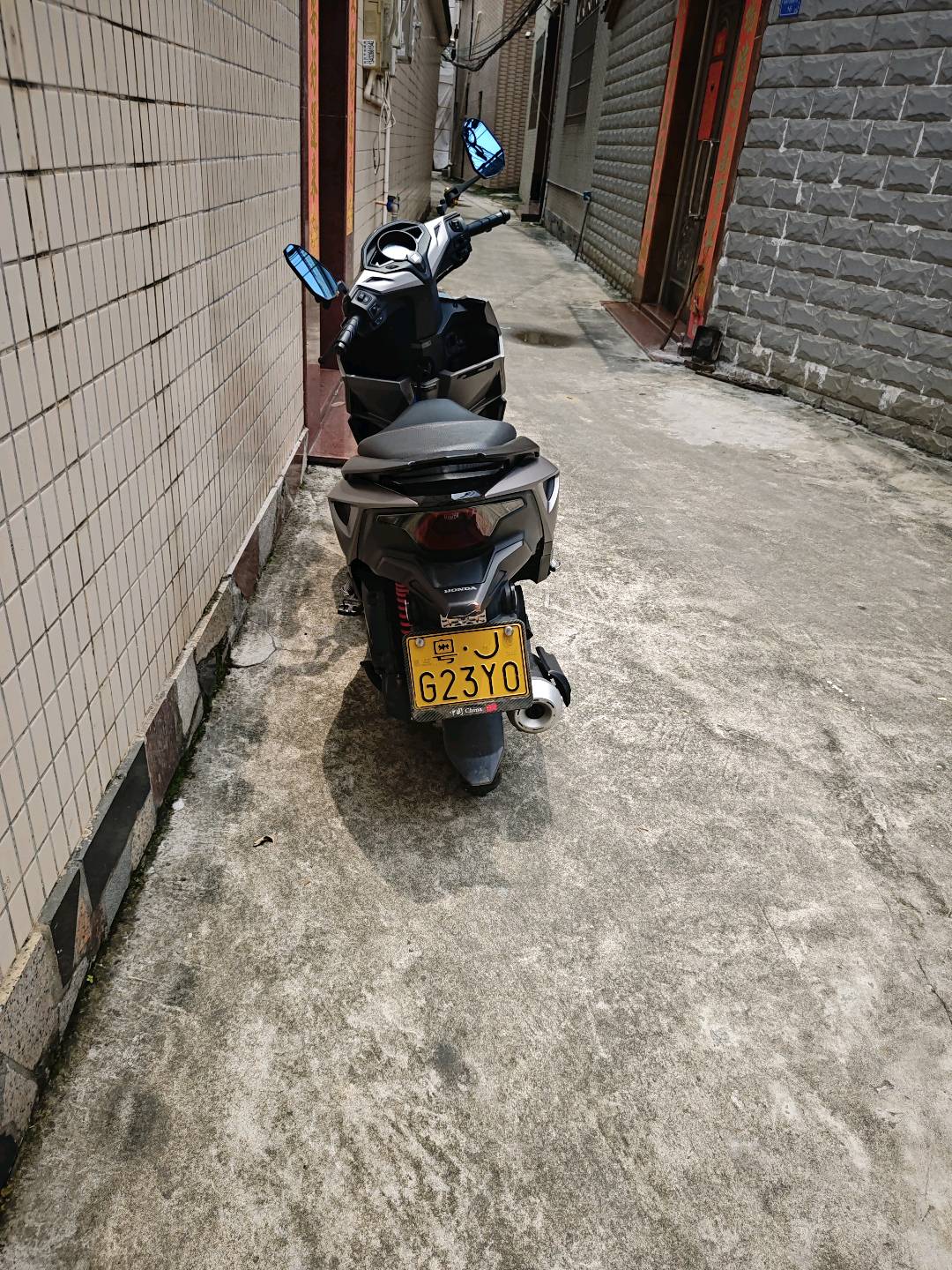 新大洲本田 裂行 RX125Fi
