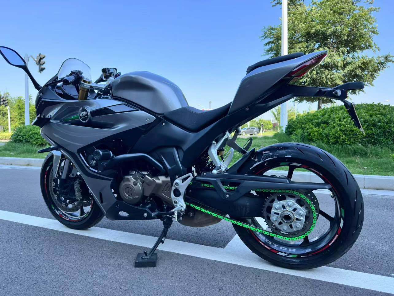 QJMOTOR 赛550