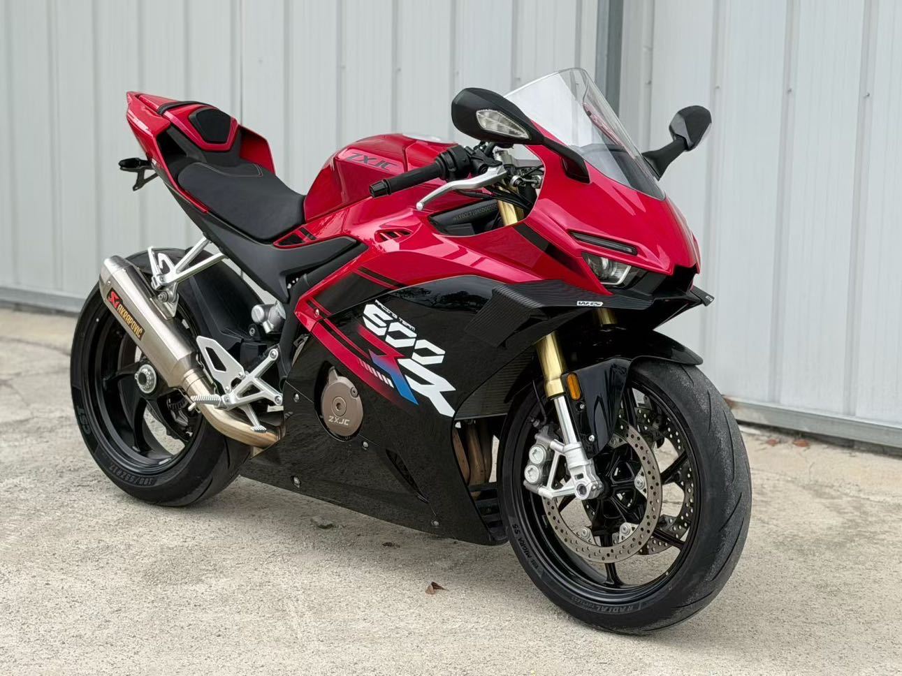 张雪机车 500RR