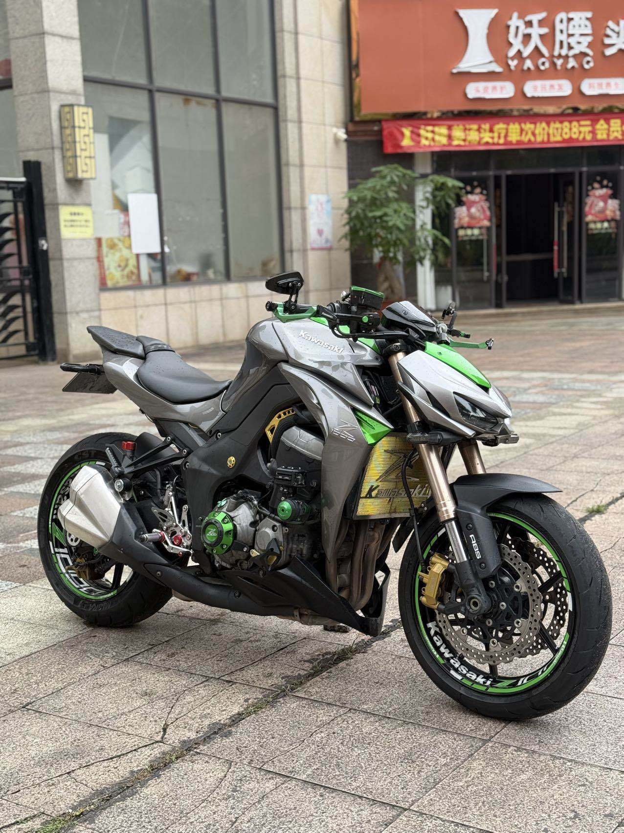 川崎 Z1000