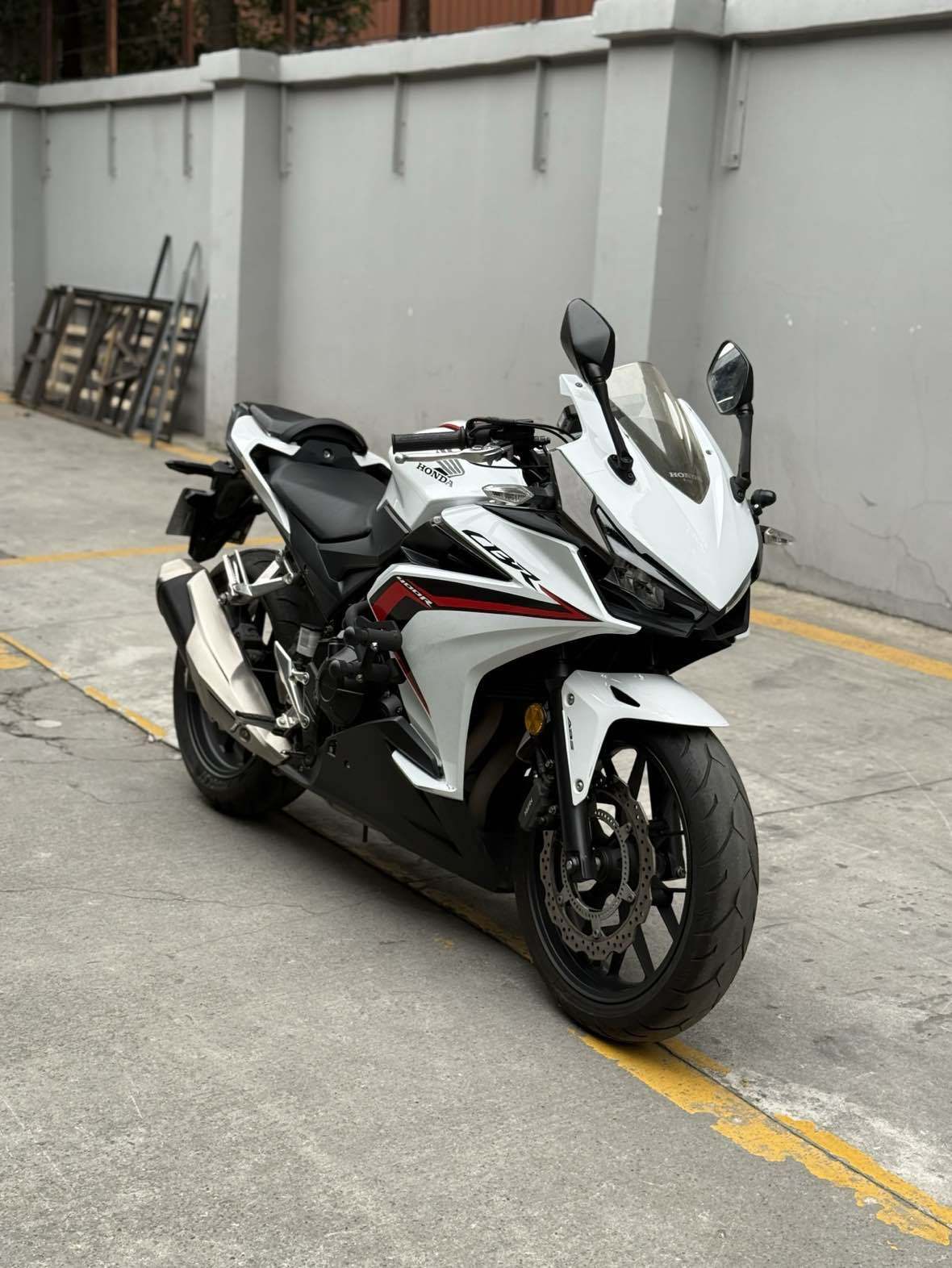 本田WING CBR400R