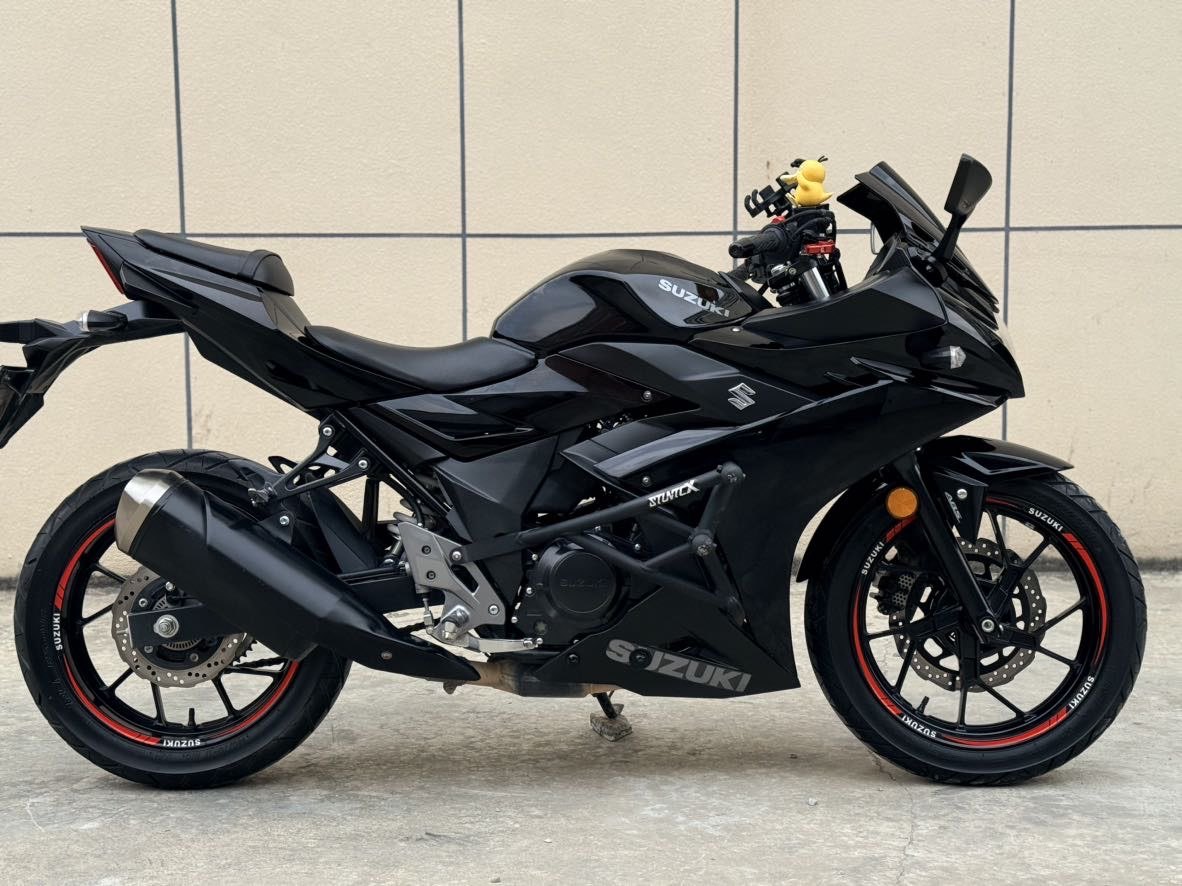 豪爵铃木 GSX250R