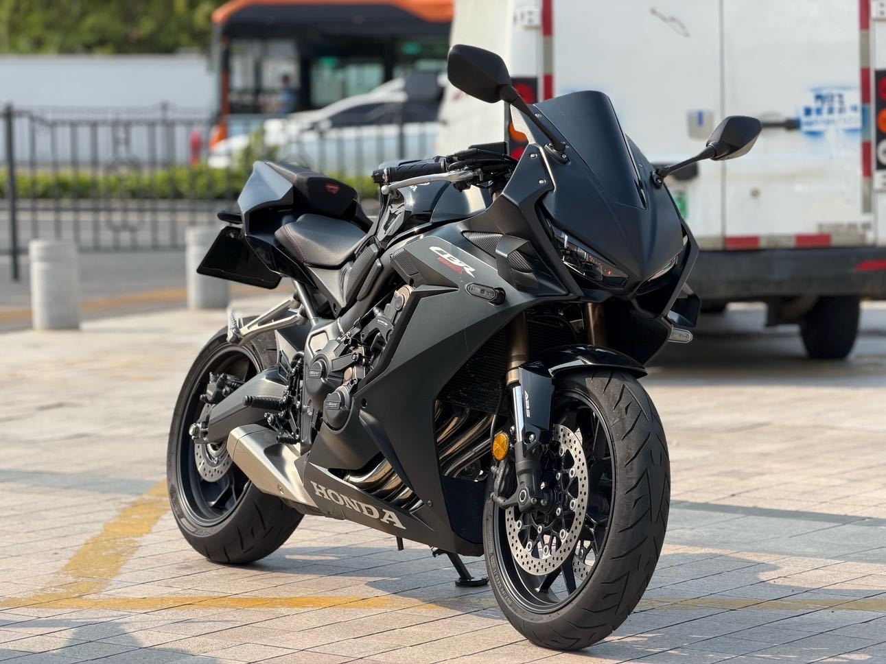本田DREAMWING CBR650R