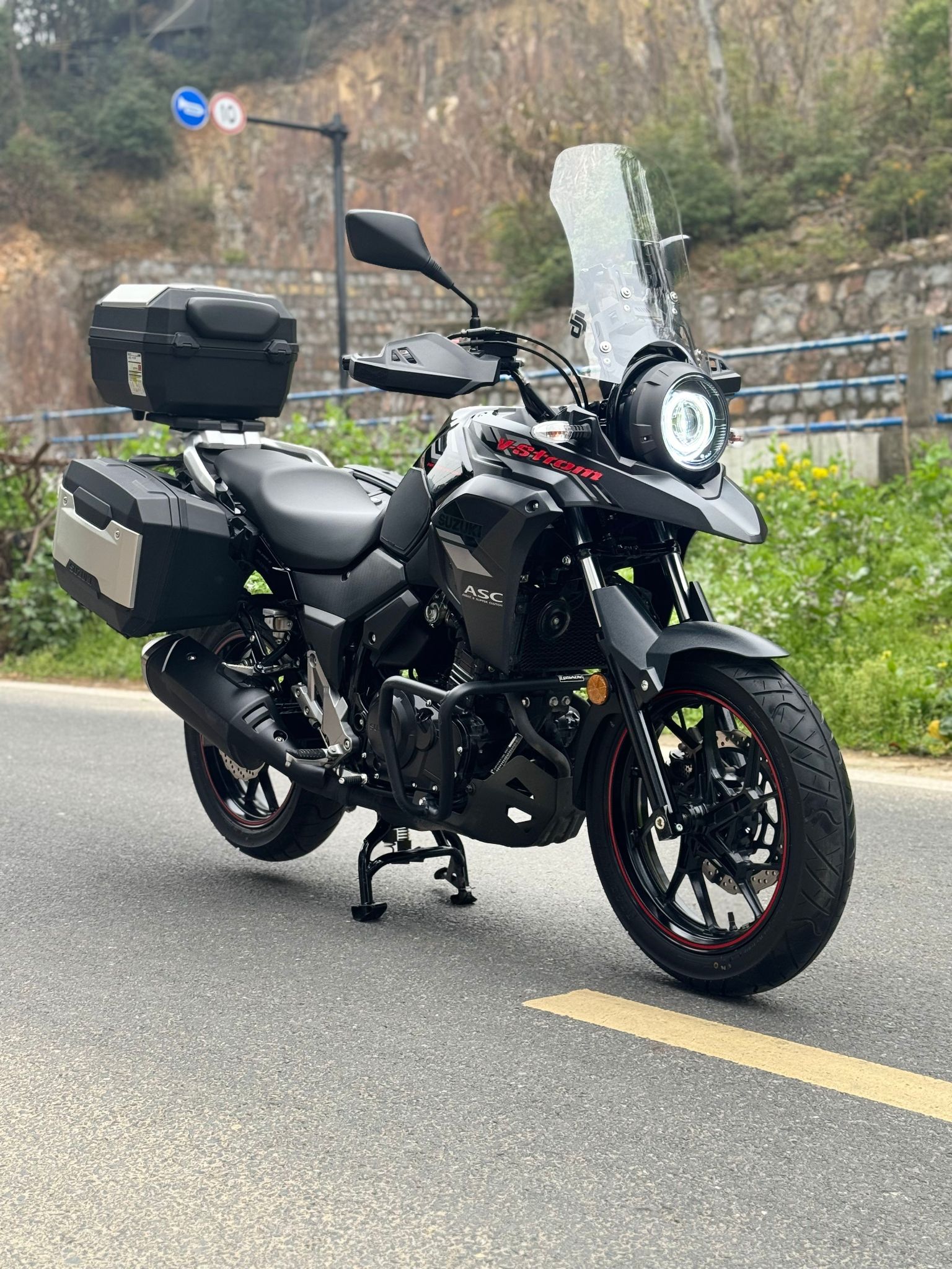 豪爵铃木 DL250
