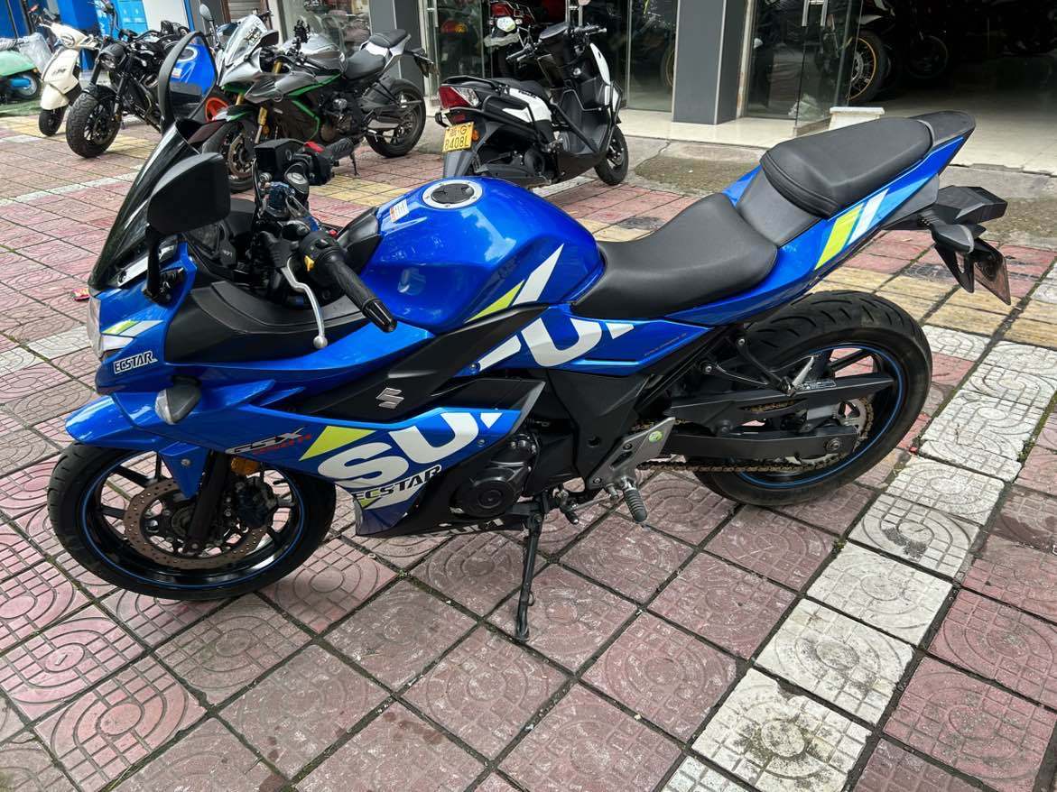 豪爵铃木 GSX250R