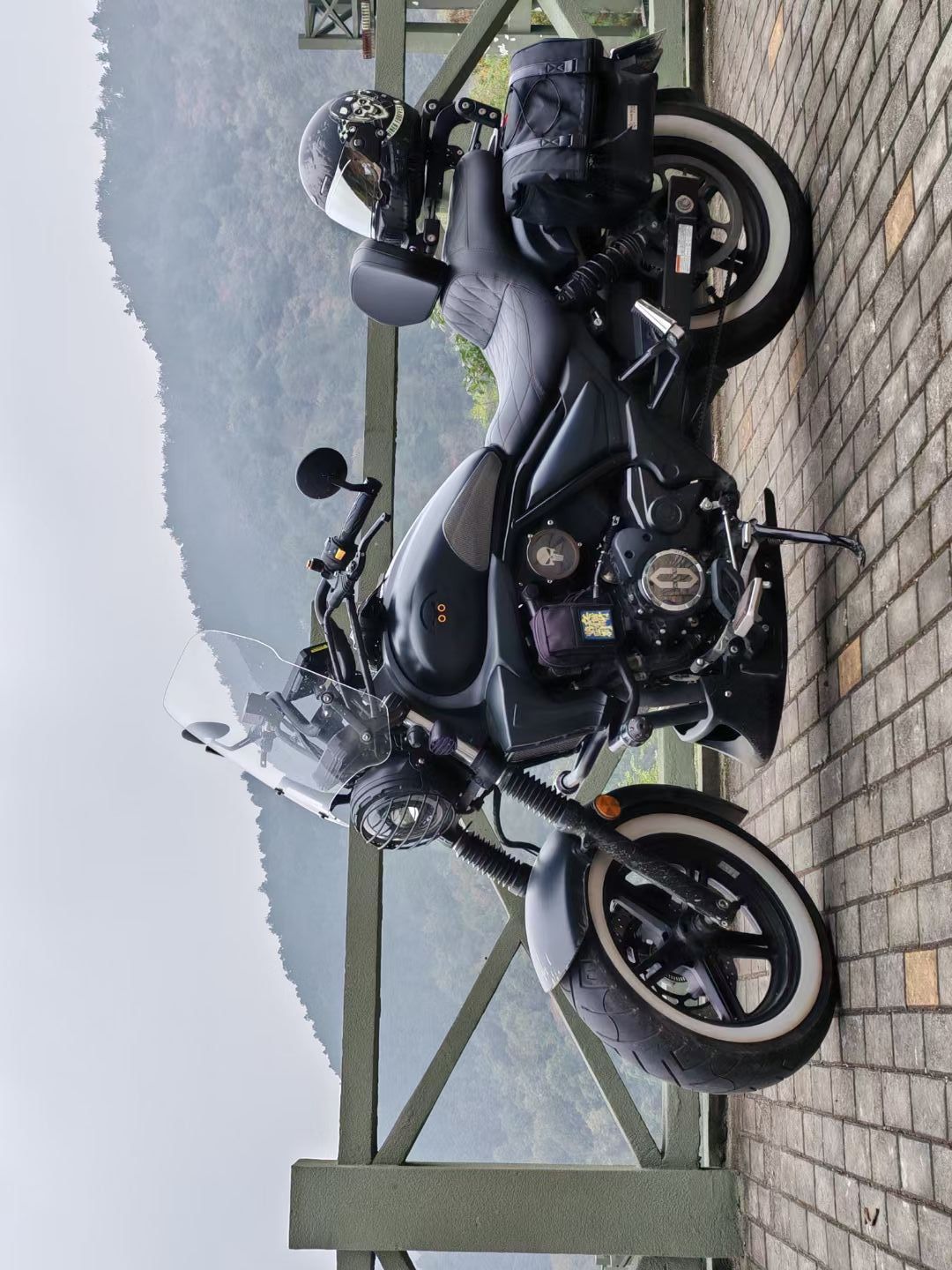豪爵 TR300