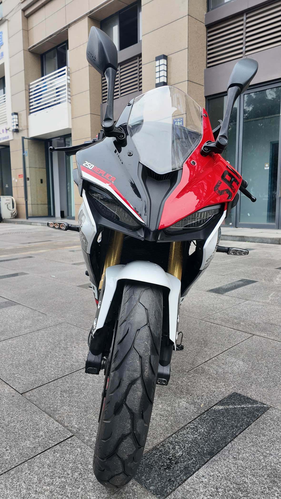 QJMOTOR 赛250