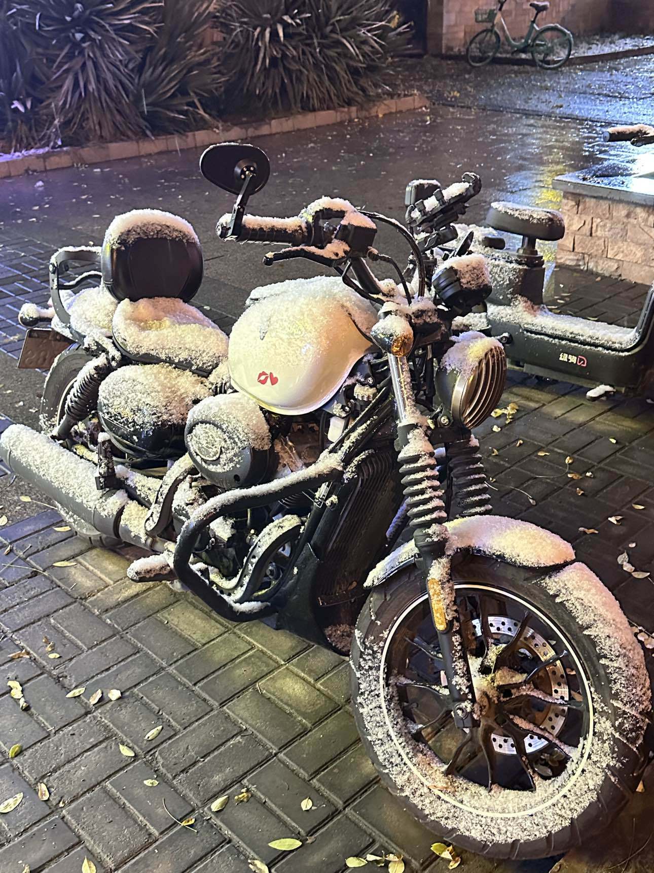 骁胜HYOSUNG GV300S
