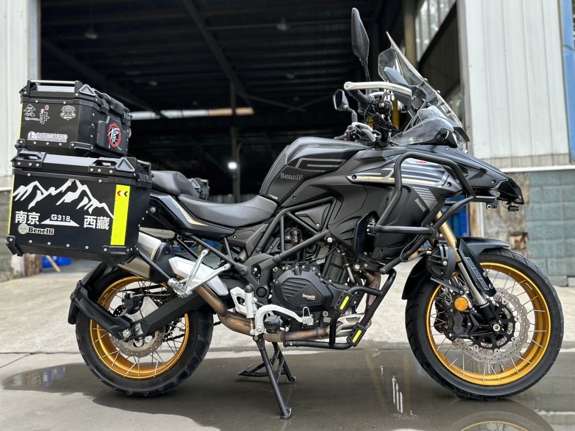 贝纳利 TRK552