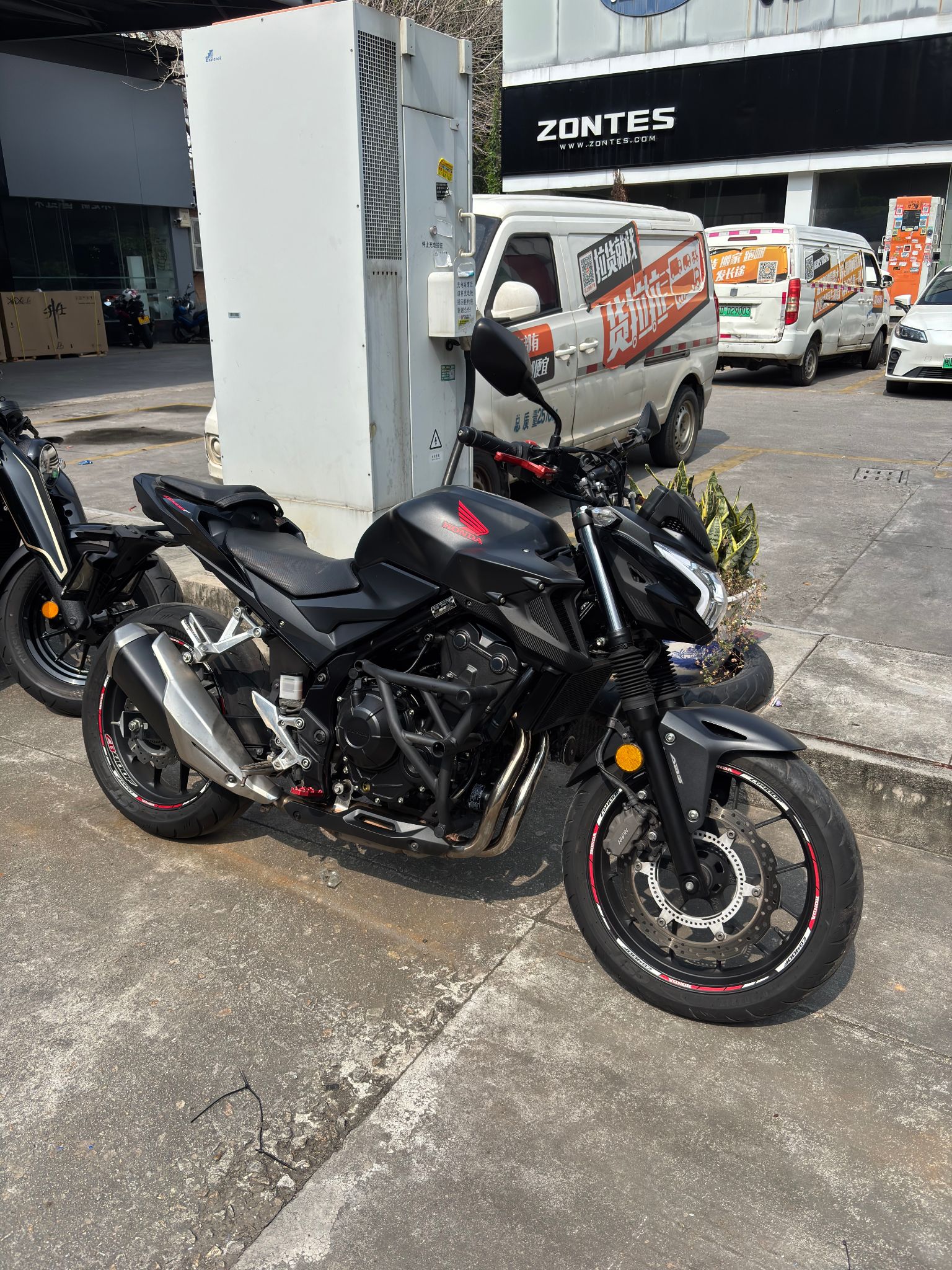 本田WING CB400F