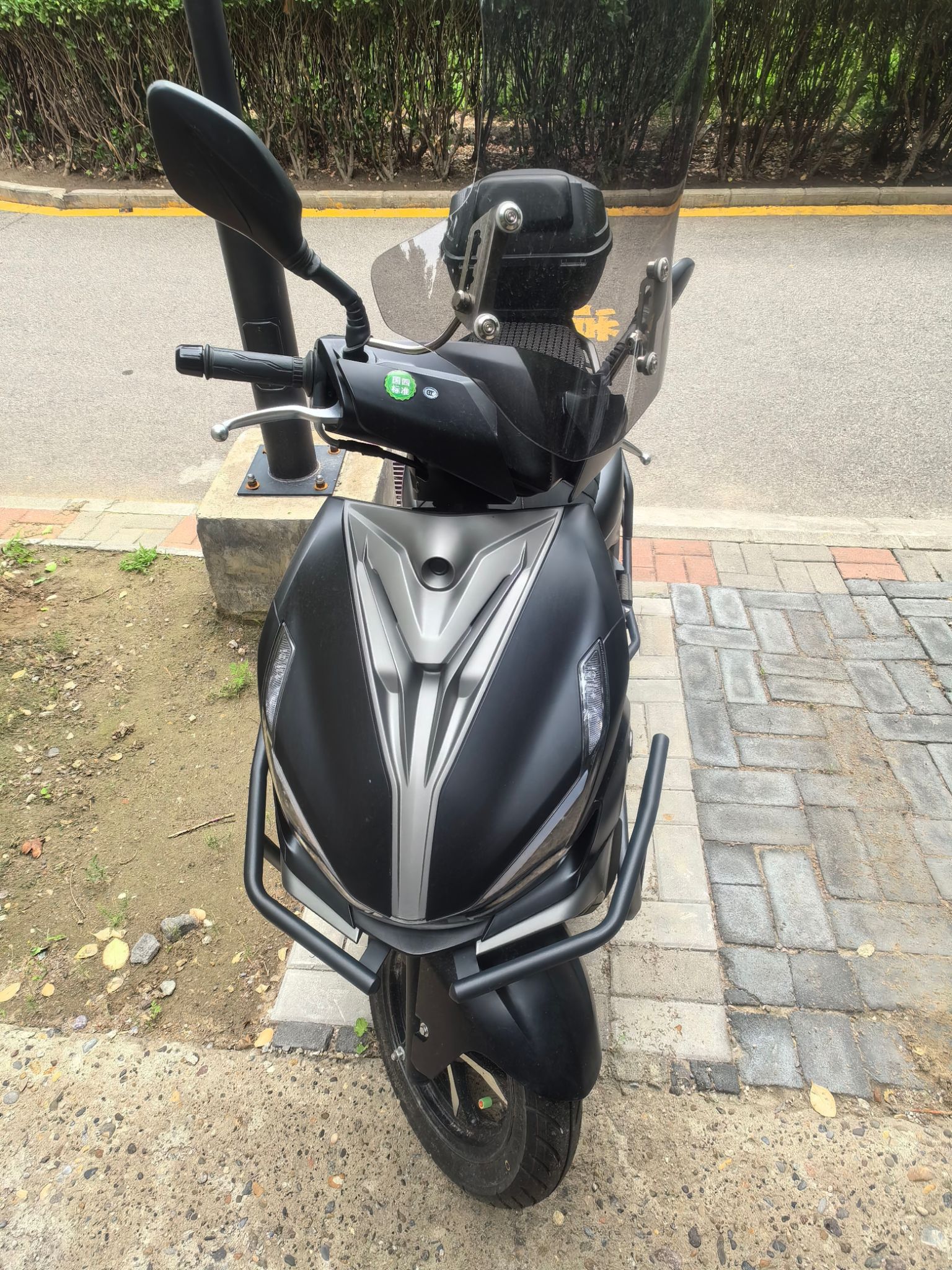 QJMOTOR 鸿125
