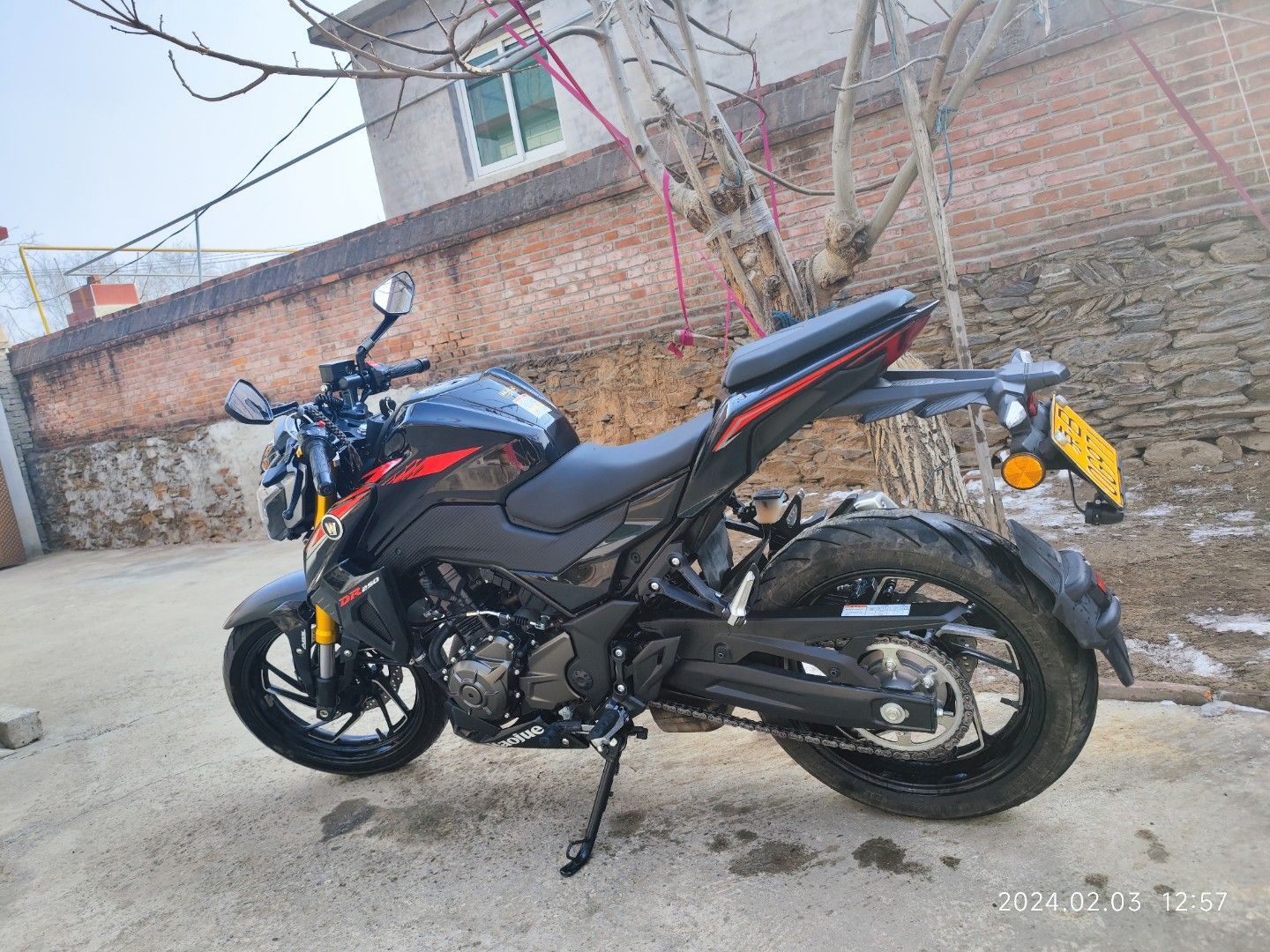 豪爵 DR250