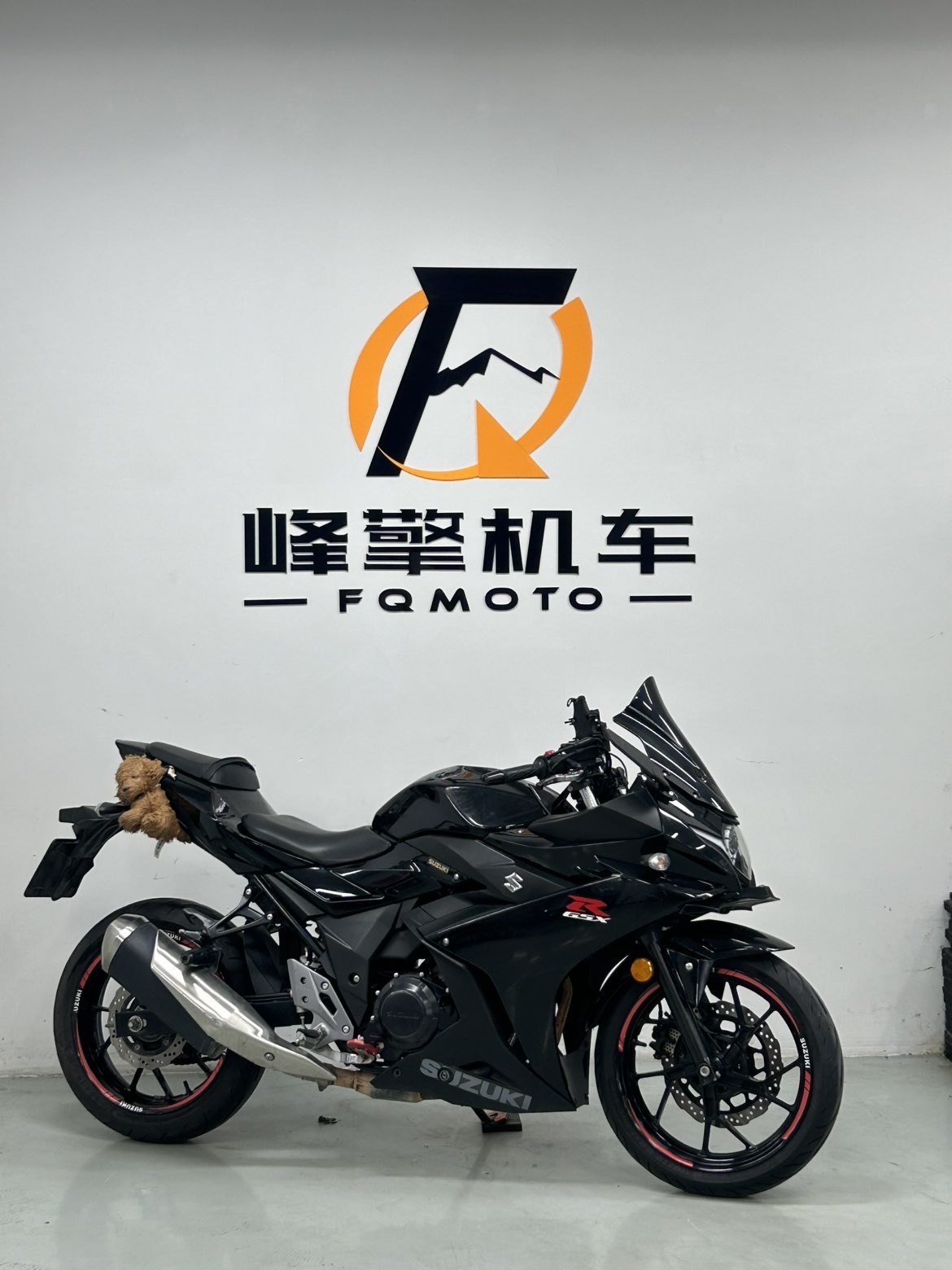 豪爵铃木 GSX250R