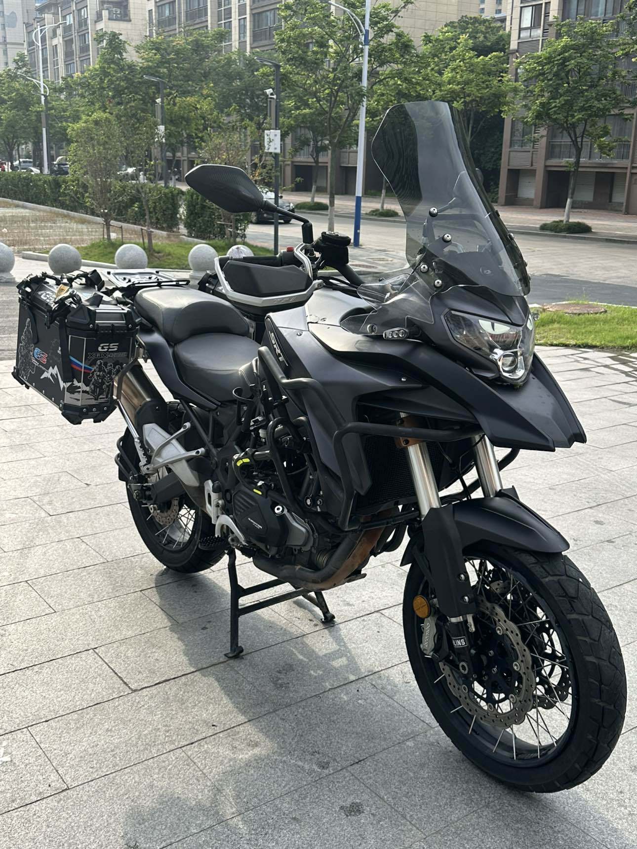 QJMOTOR 骁500