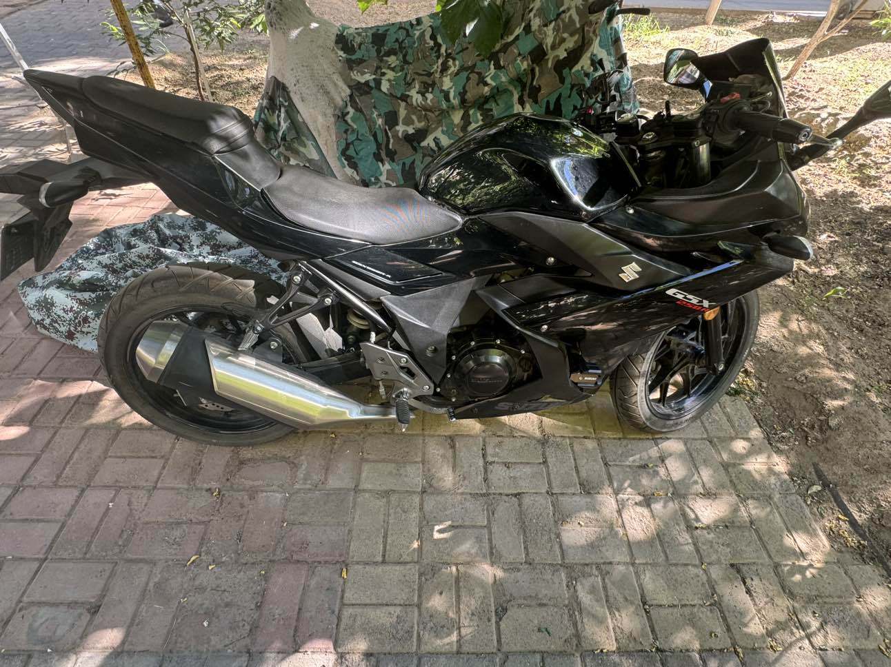 豪爵铃木 GSX250R