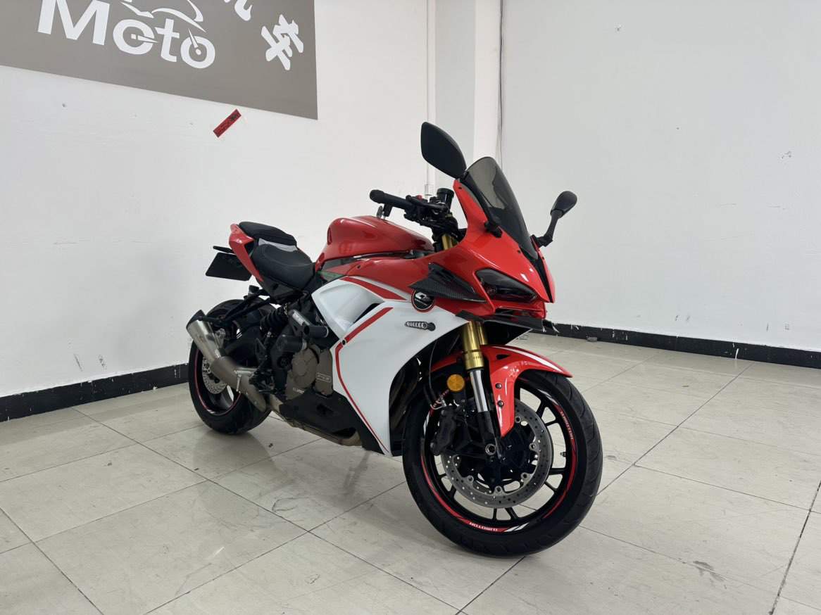 QJMOTOR 赛600