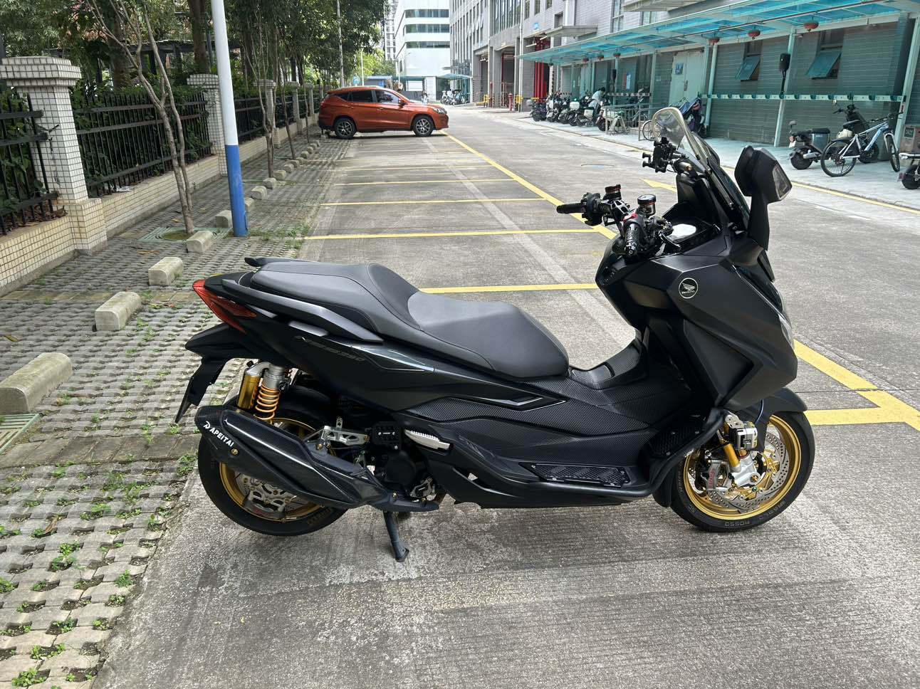 本田WING NSS350