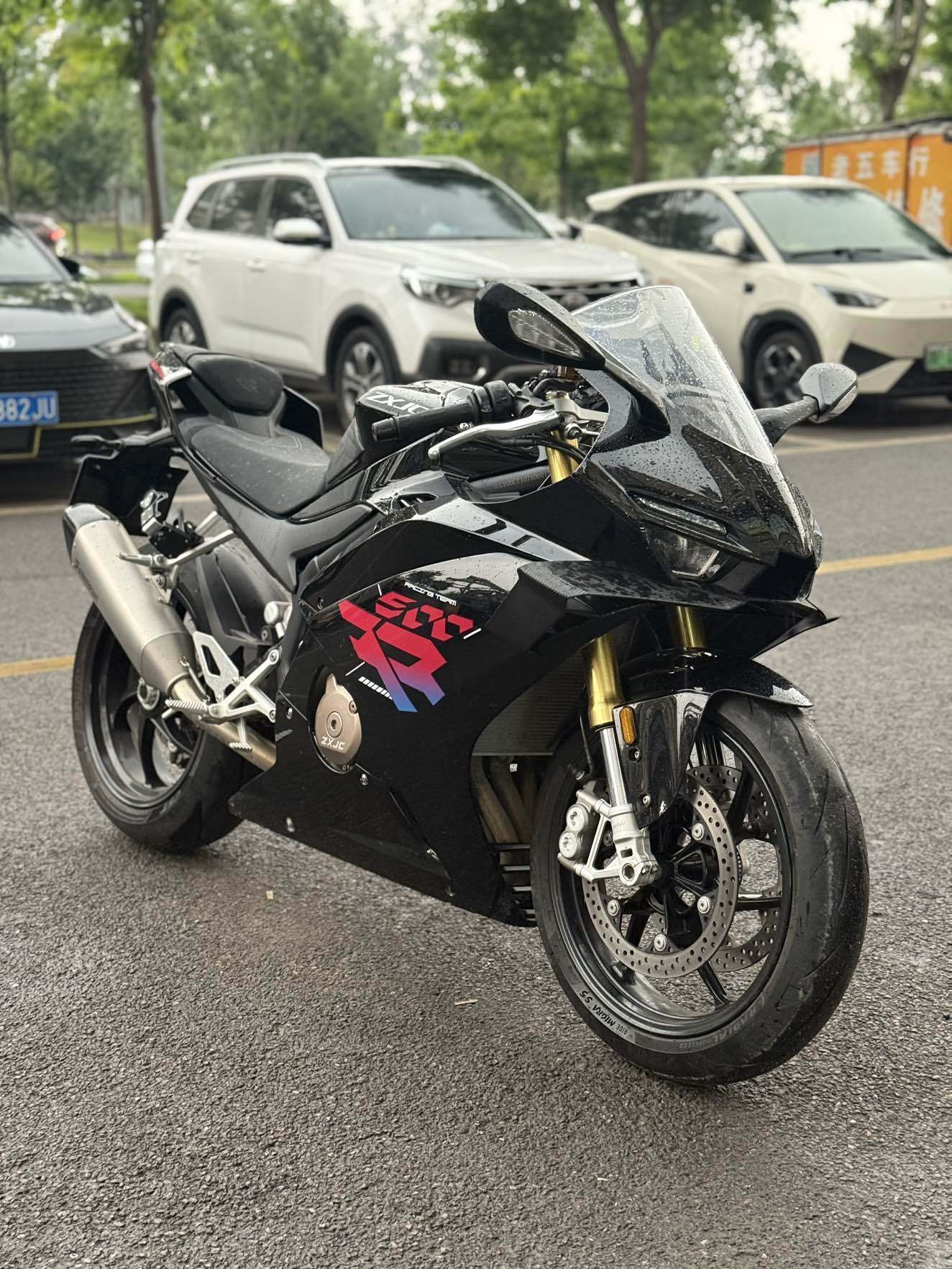 张雪机车 500RR